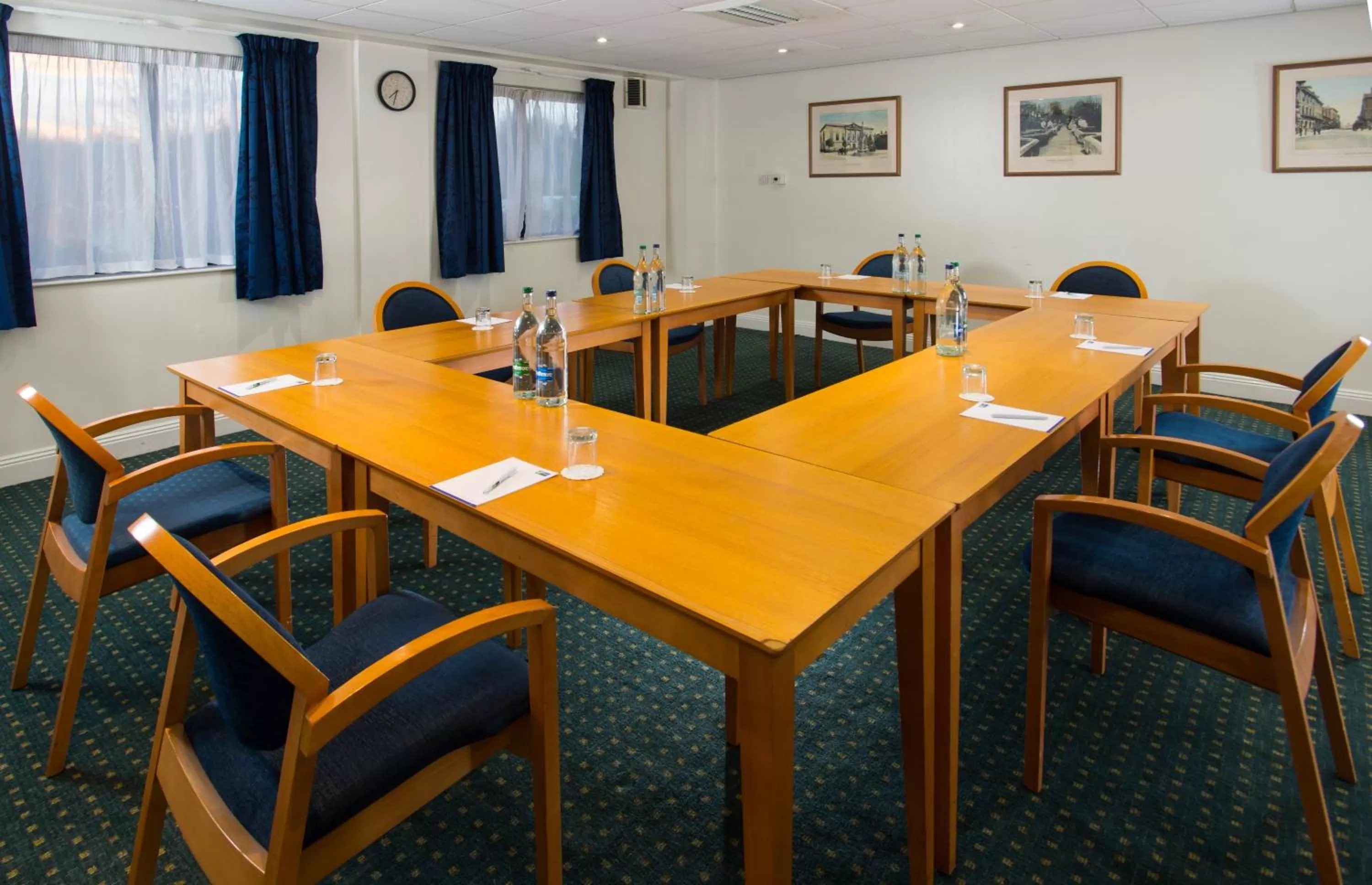 Meeting/conference room in Holiday Inn Express Stafford by IHG