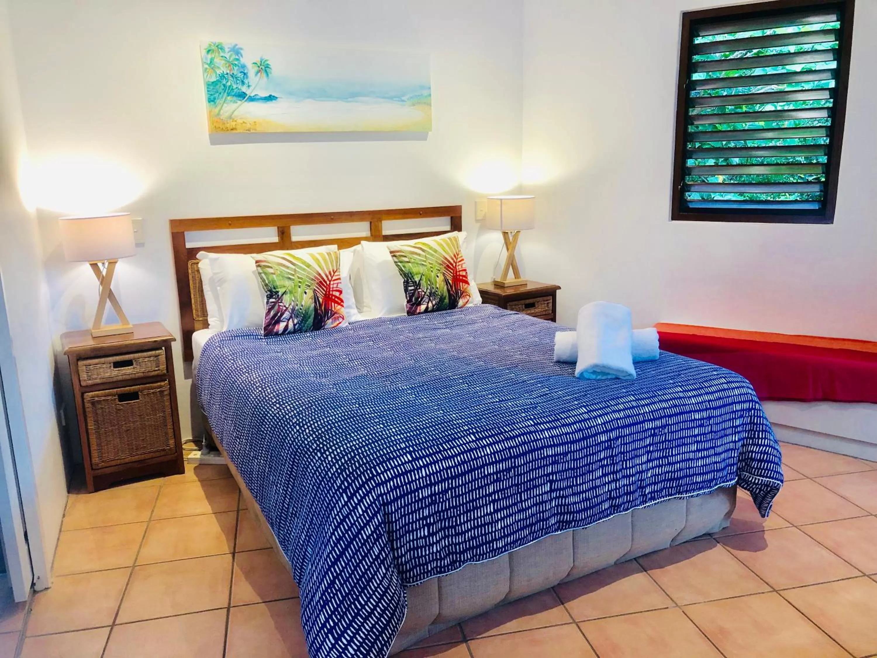 Bed in L'Auberge Noosa