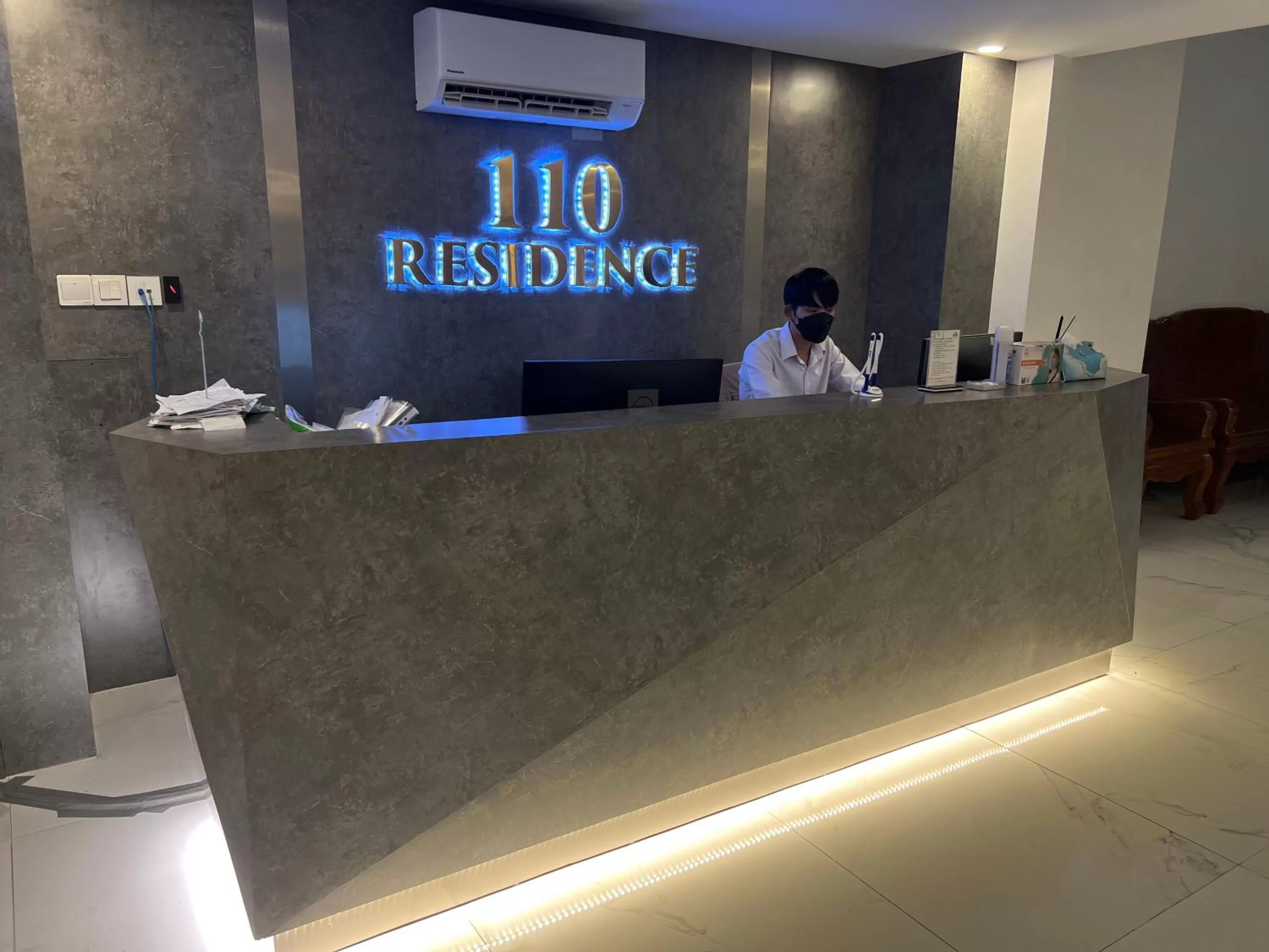 Lobby or reception in Residence 110 (Hotel and Apartments)