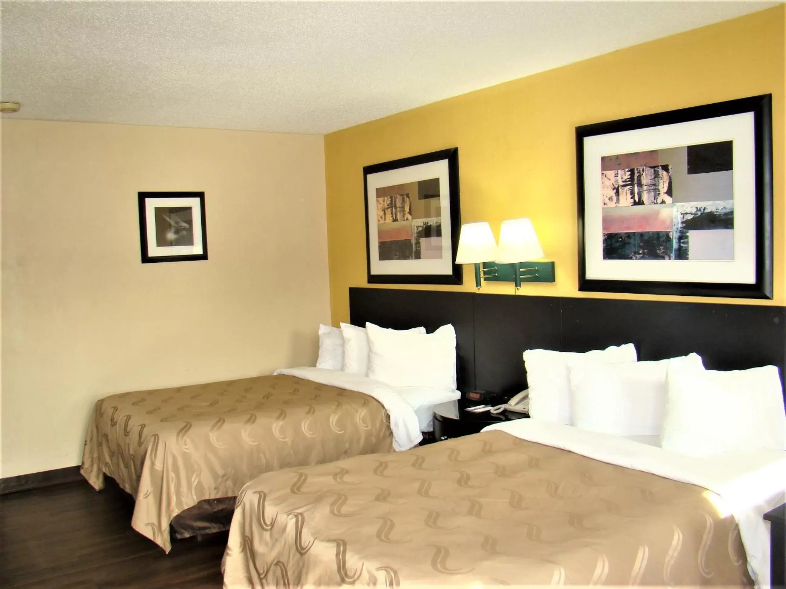 One-Bedroom Suite with Two Double Beds - Non-Smoking in Baymont by Wyndham Front Royal Near Shenandoah National Park One-Bedroom Suite with Two Double Beds - Non-Smoking in Baymont by Wyndham Front Royal Near Shenandoah National Park