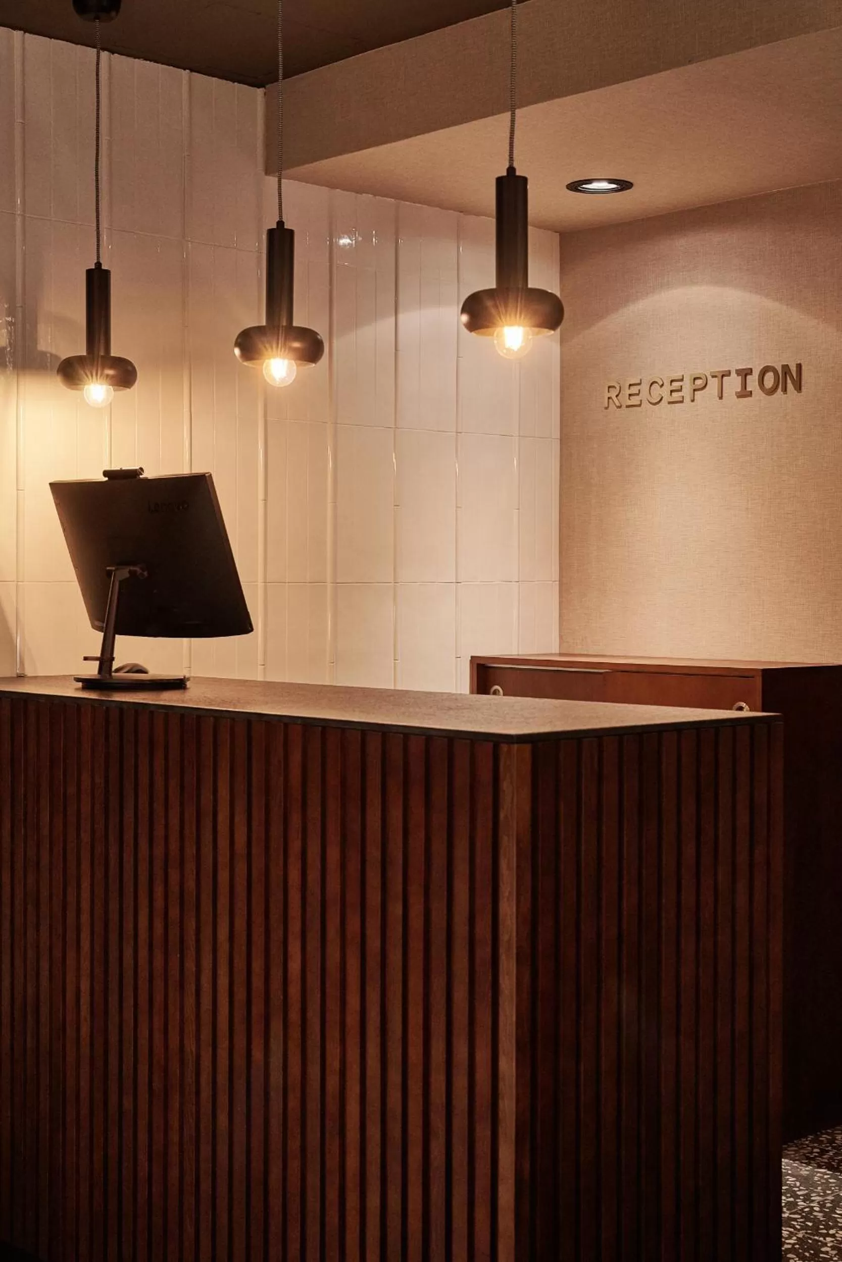 Lobby or reception in Room Mate Cosmo - City Centre, Valencia