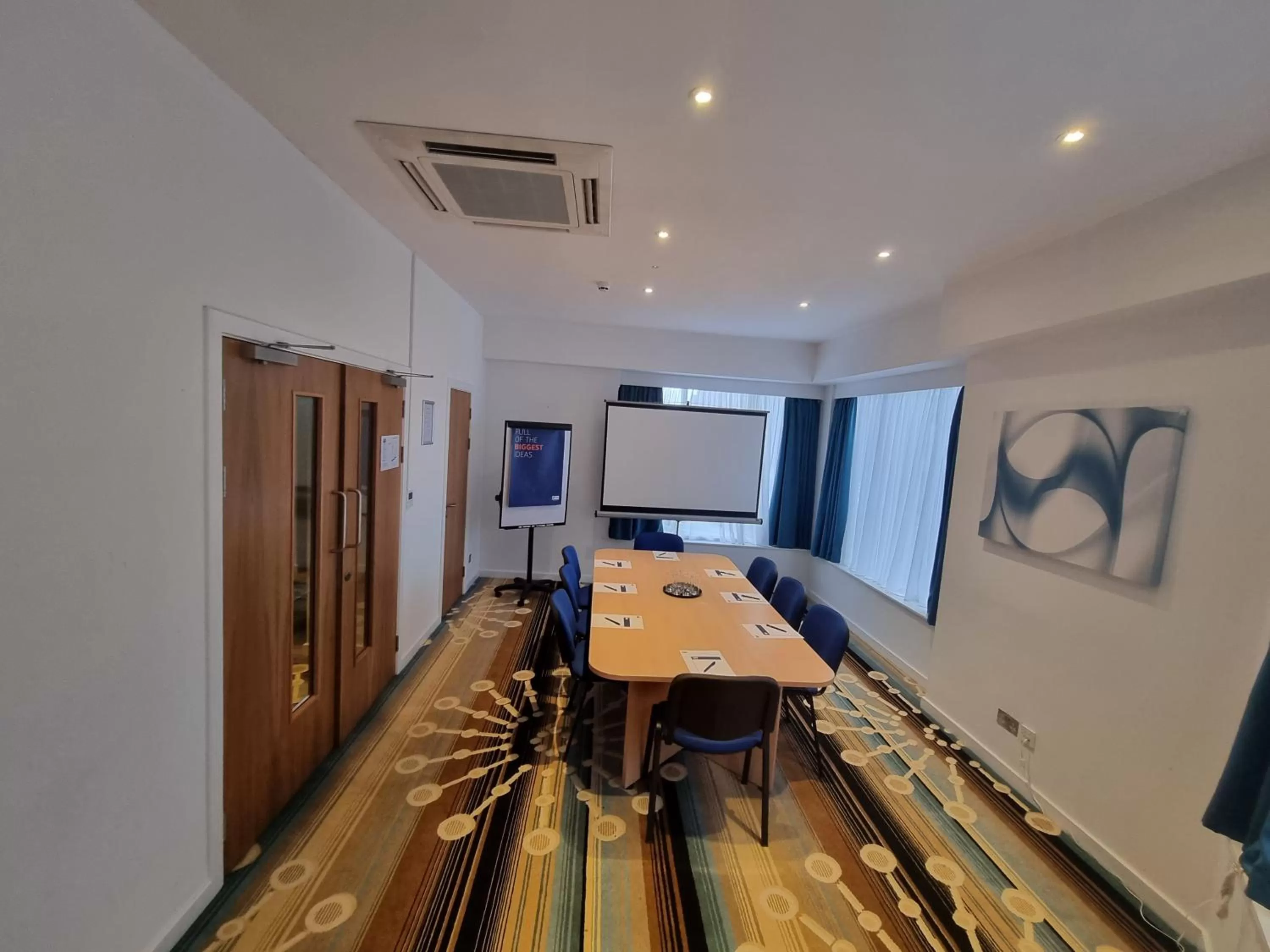 Meeting/conference room in Holiday Inn Express Wakefield by IHG