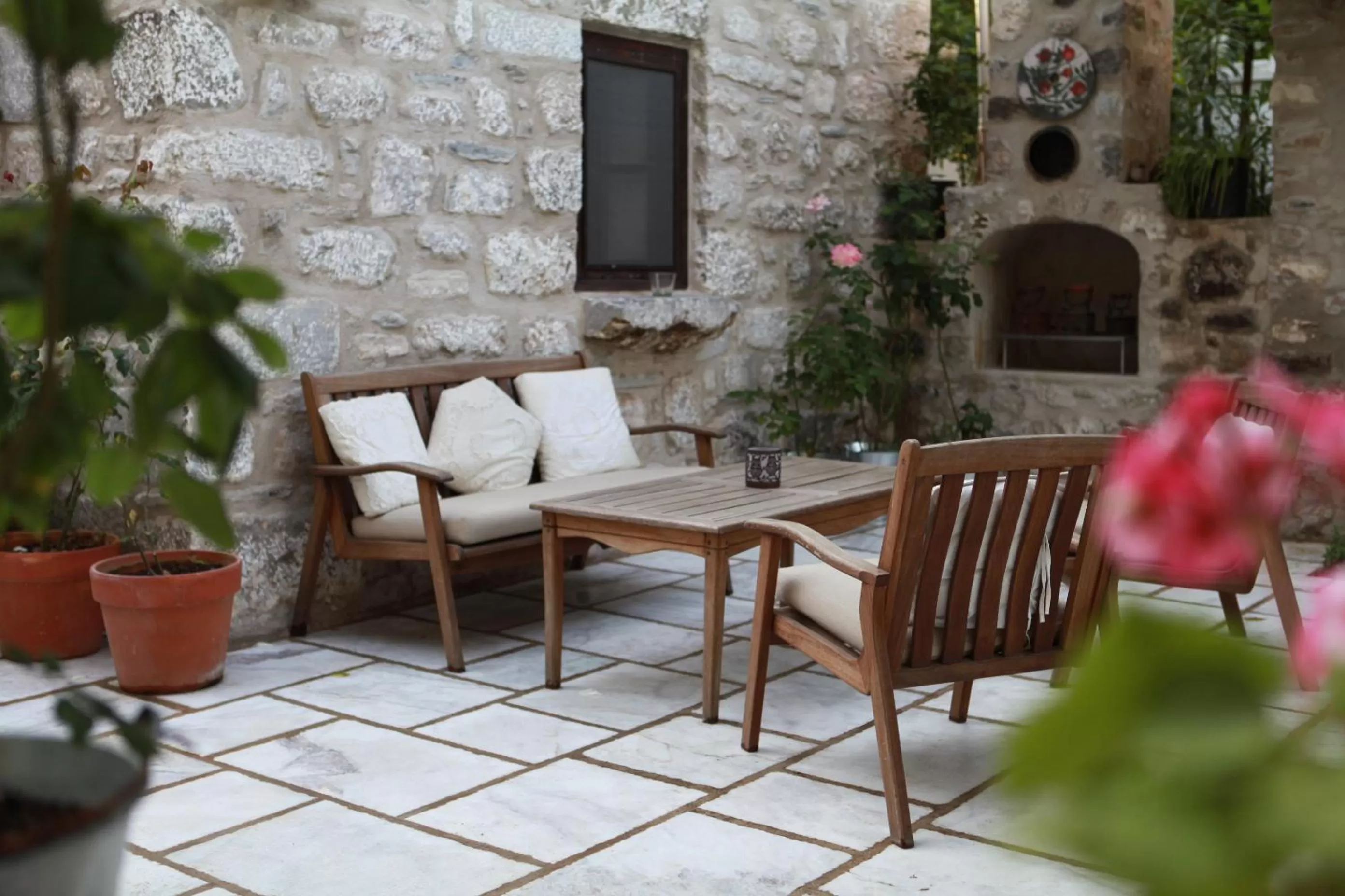 Facade/entrance in Ha La Bodrum