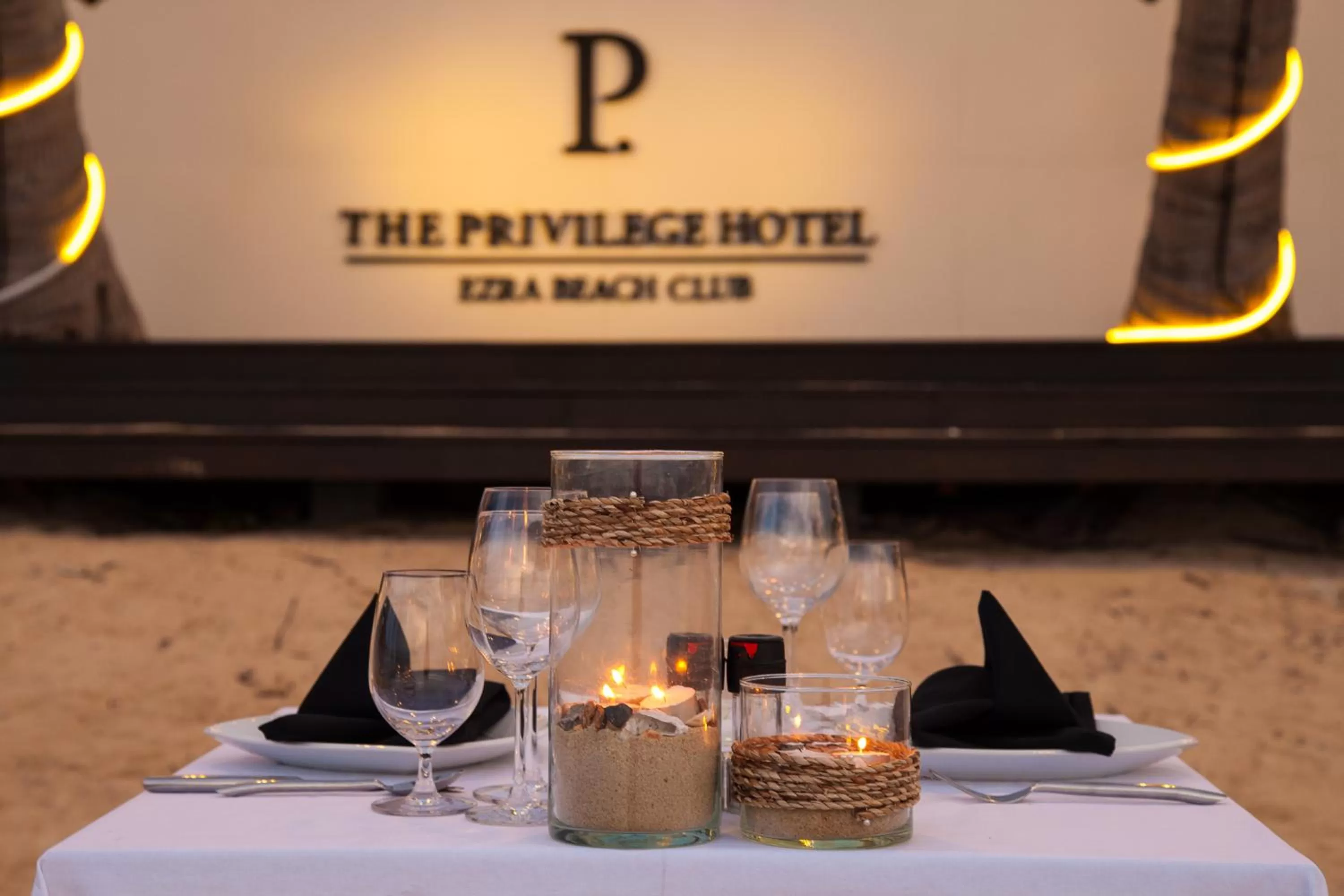 Restaurant/places to eat in The Privilege Hotel Ezra Beach Club