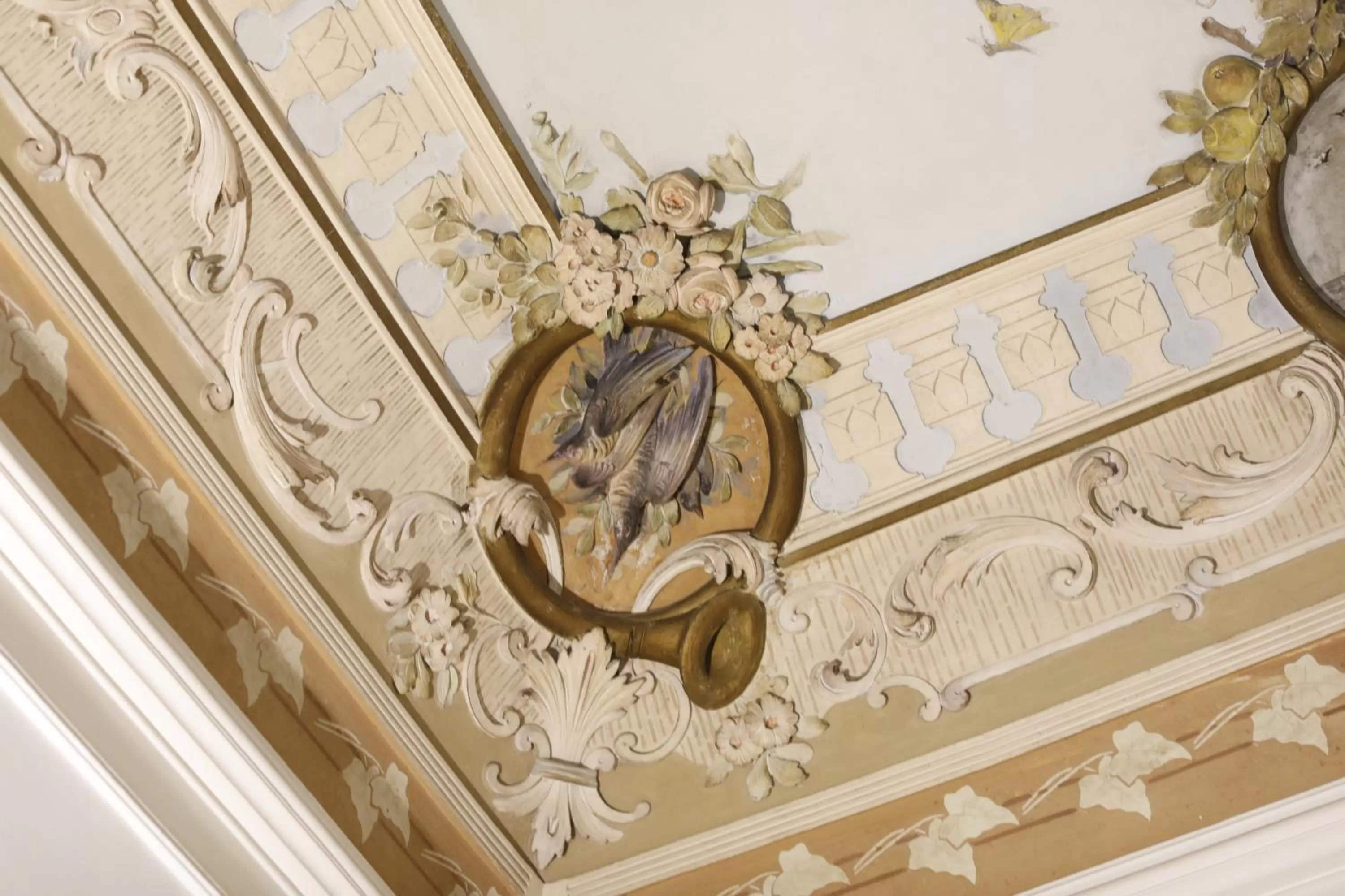 Decorative detail in B&B Liberty 900