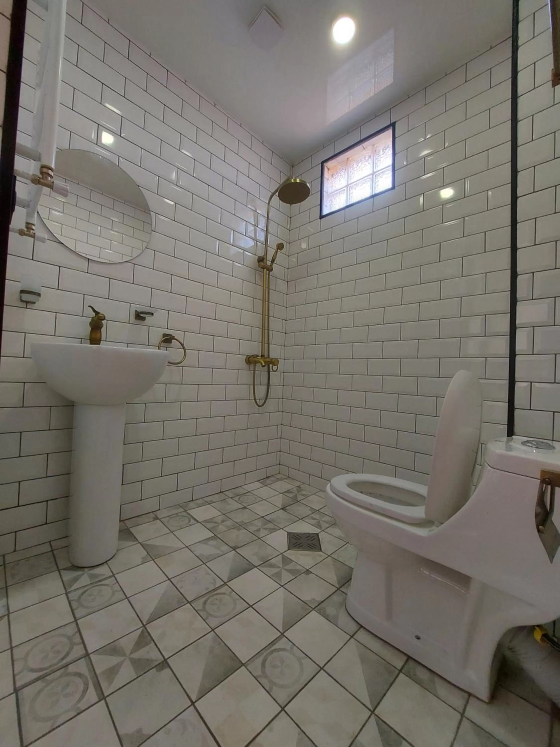 Bathroom in Level Up Hotel & Restaurant