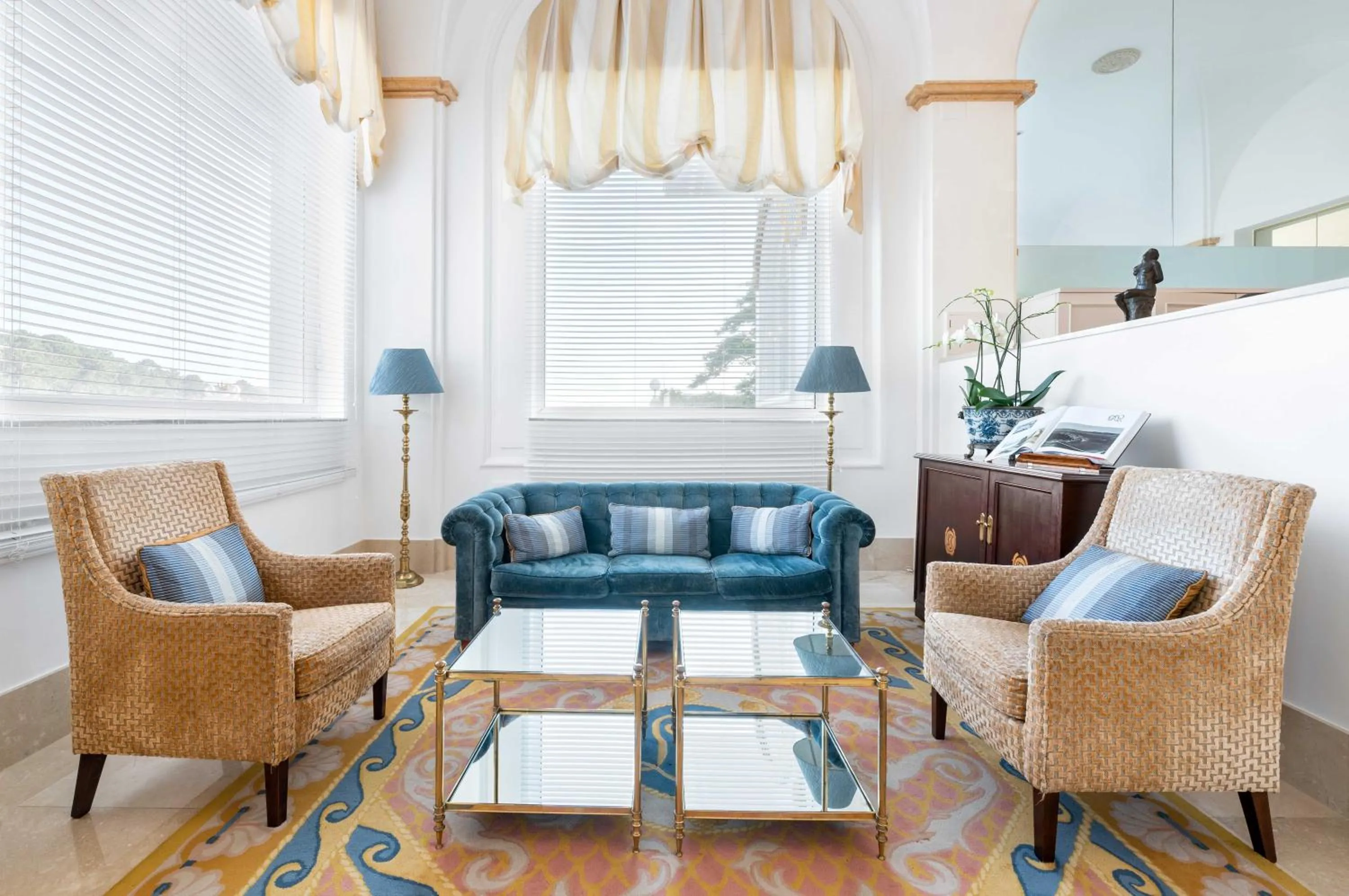 Living room in Eurostars Gran Hotel La Toja