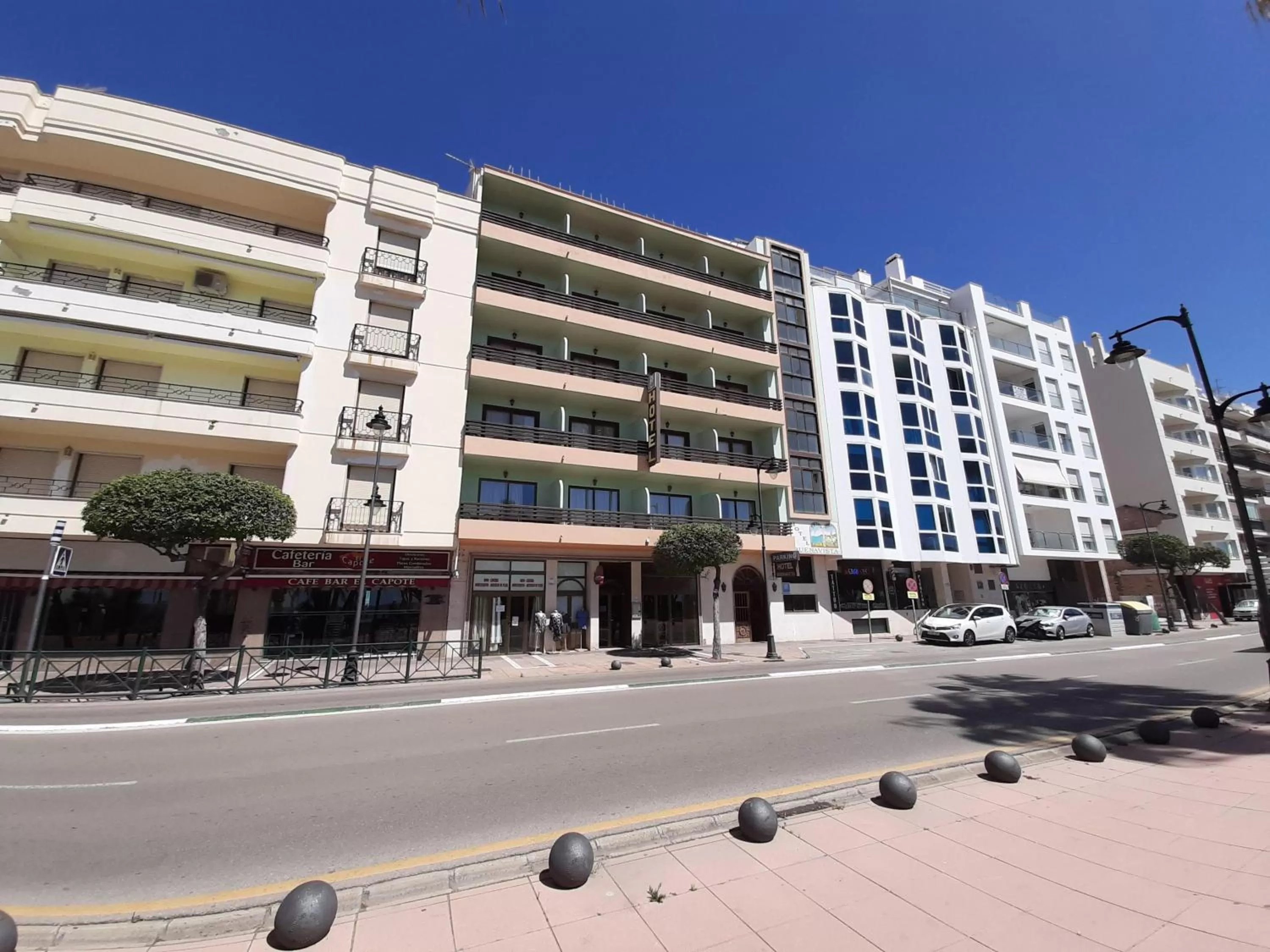 Facade/entrance, Property Building in Hotel Buenavista