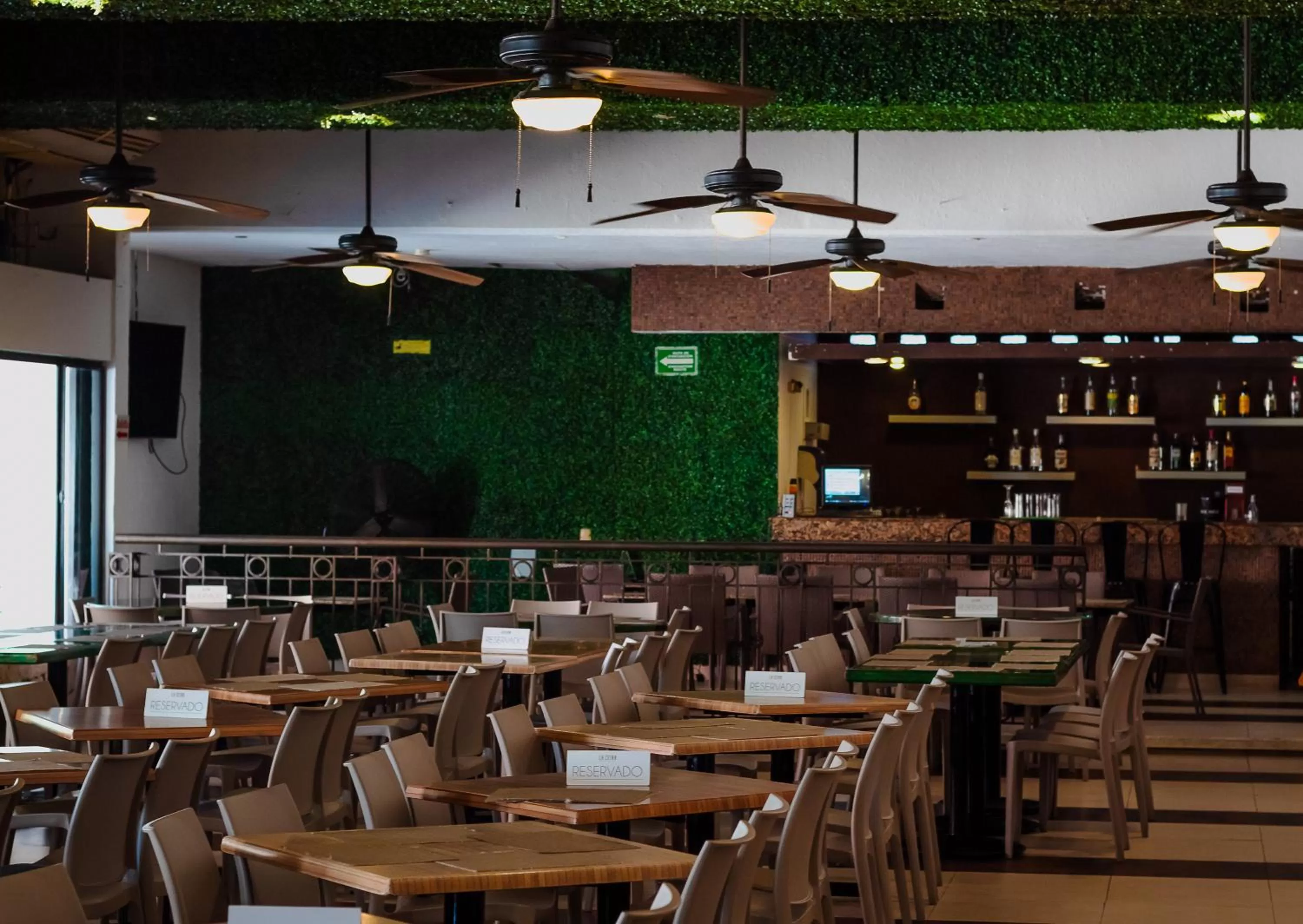 Restaurant/places to eat in Tukan Hotel Playa del Carmen