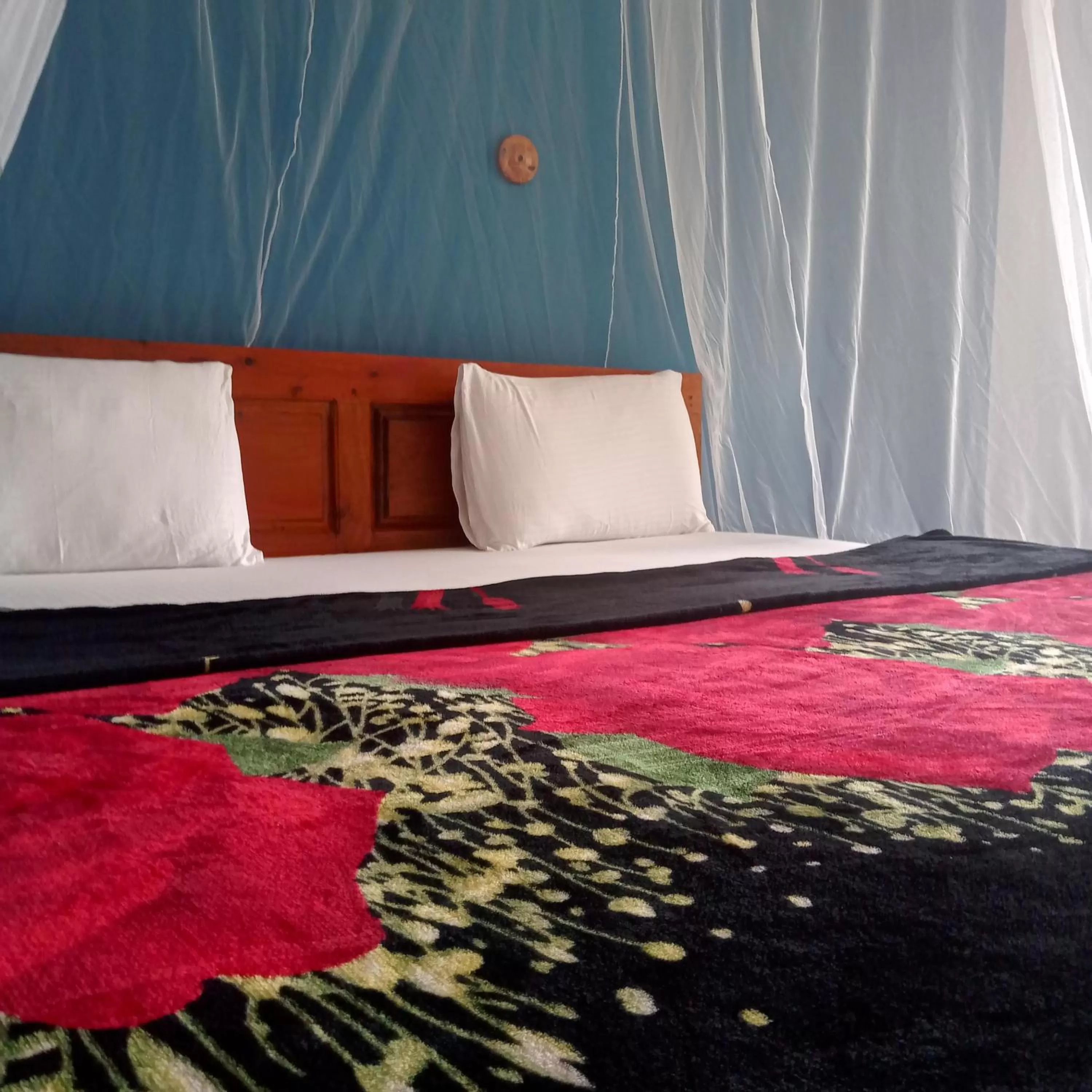 Bed in The Horizon Root Inn