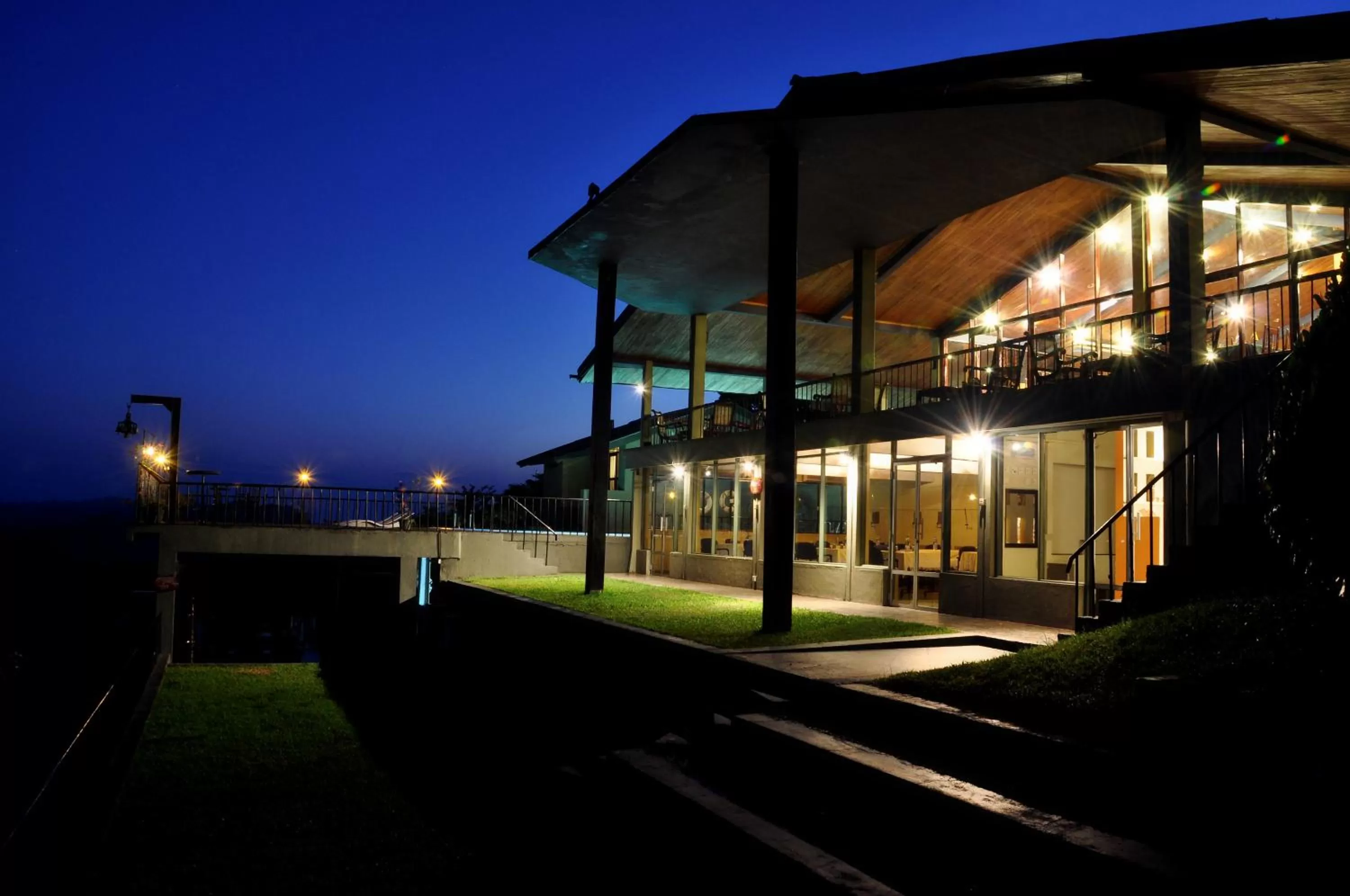 Property building in Lavendish Lake Giritale - Former Giritale Hotel