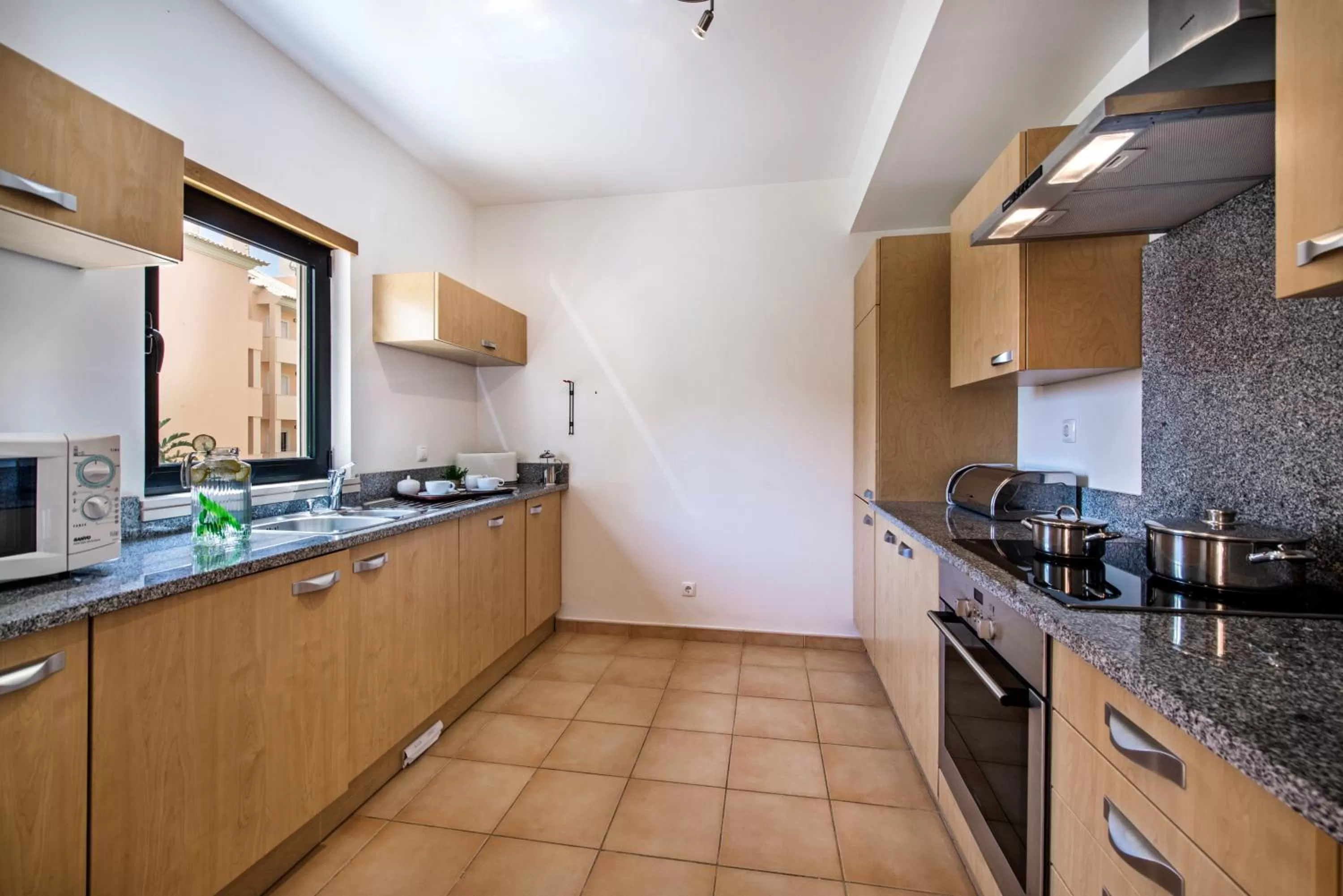 Kitchen or kitchenette in Estrela da Luz Resort