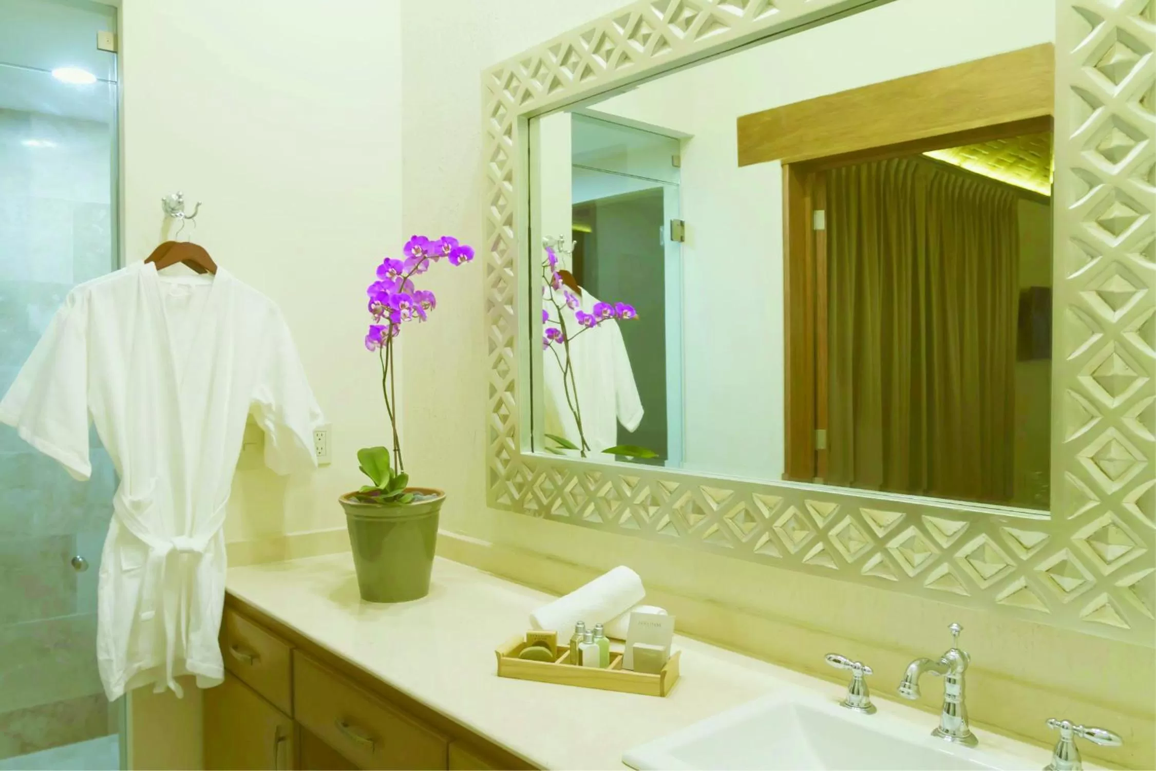 Hotel Lindo Ajijic Bed & Breakfast