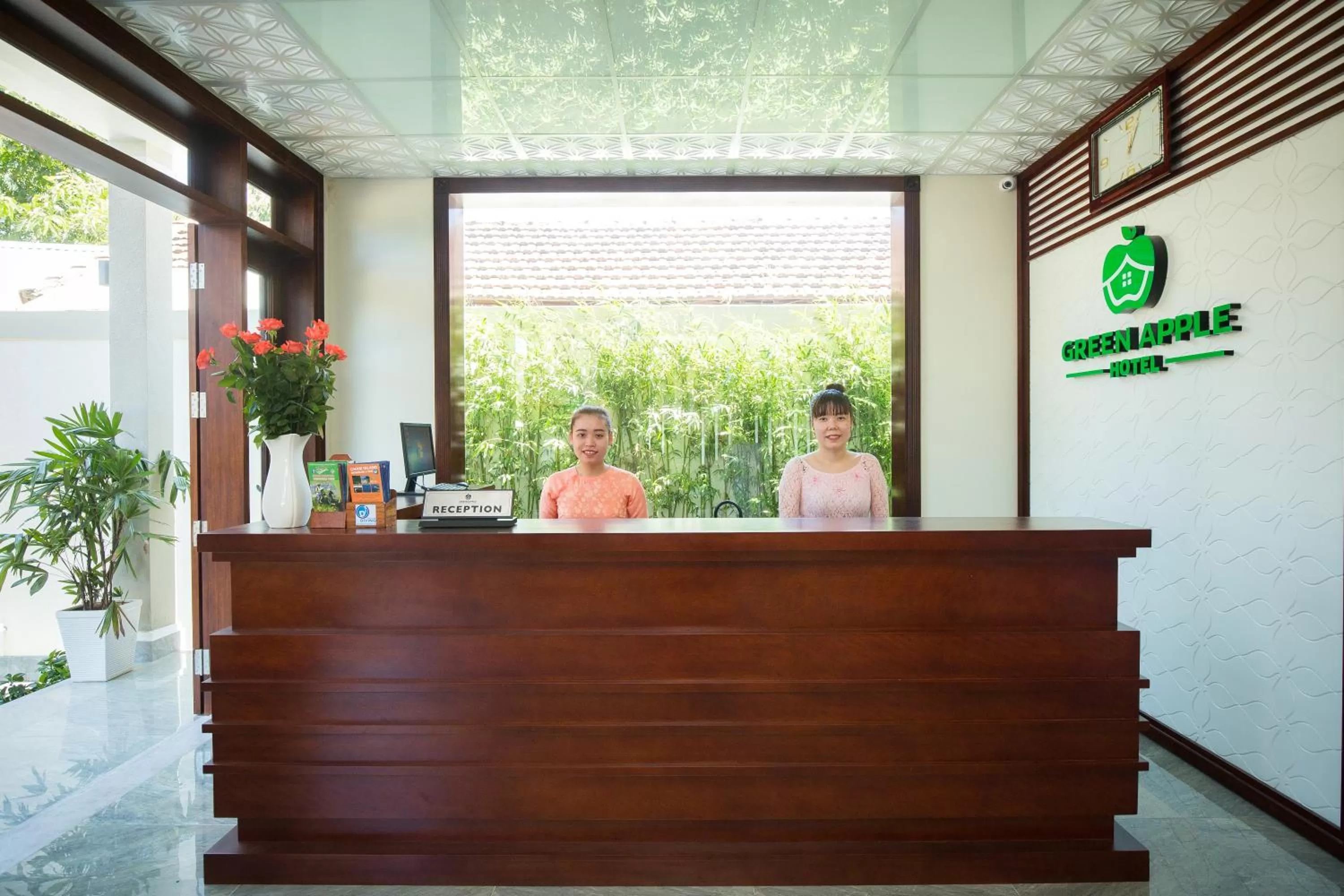 Staff in Hoi An Green Apple Hotel