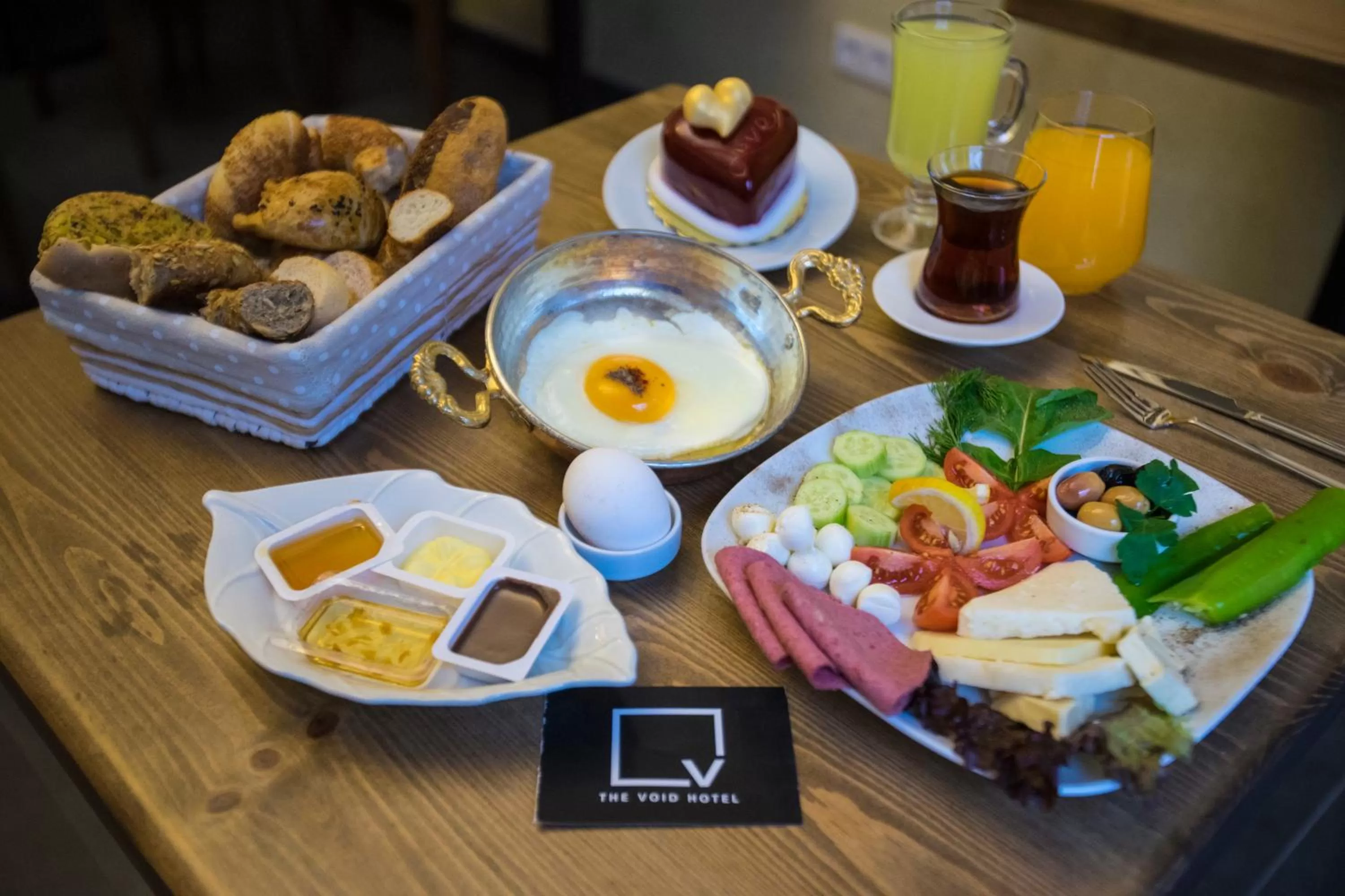 Breakfast in The Void Hotel