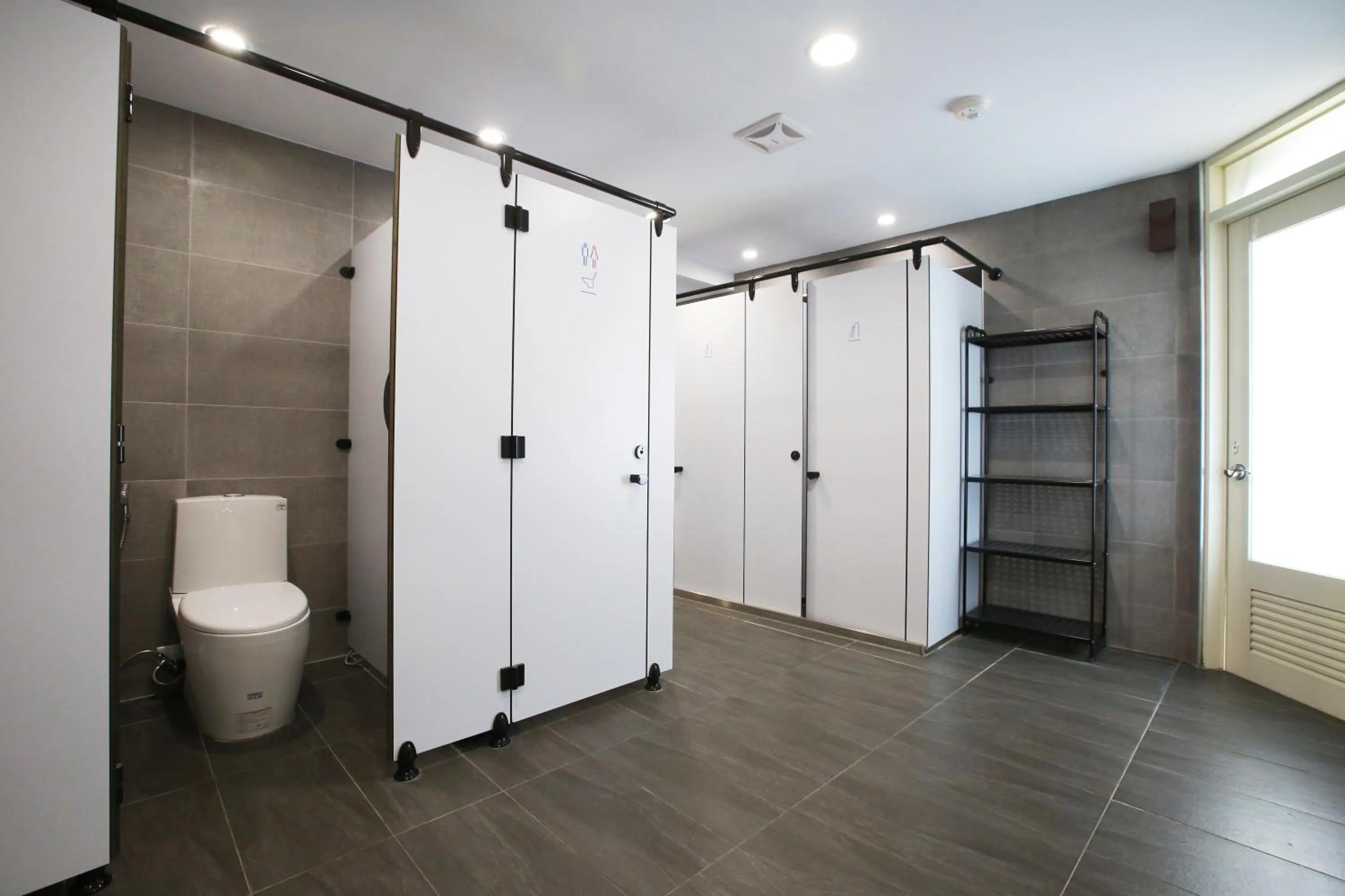 Shower in Loosha Hostel