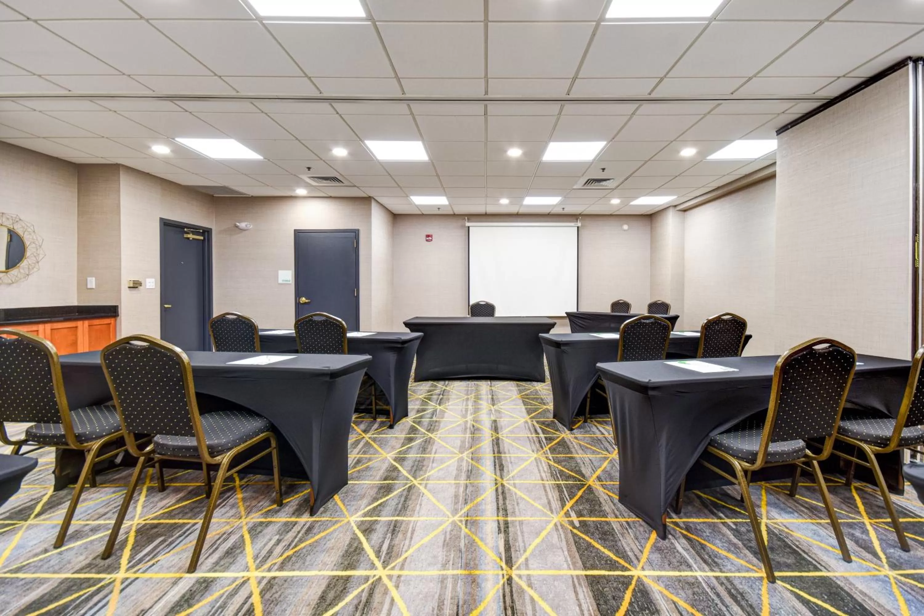 Meeting/conference room in Holiday Inn Allentown-Bethlehem by IHG