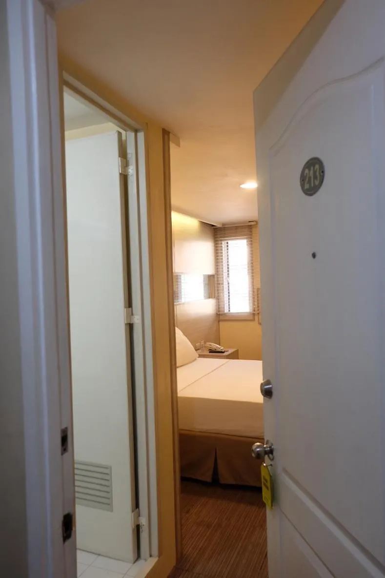 Bedroom, Bed in Spaces Hotel Makati