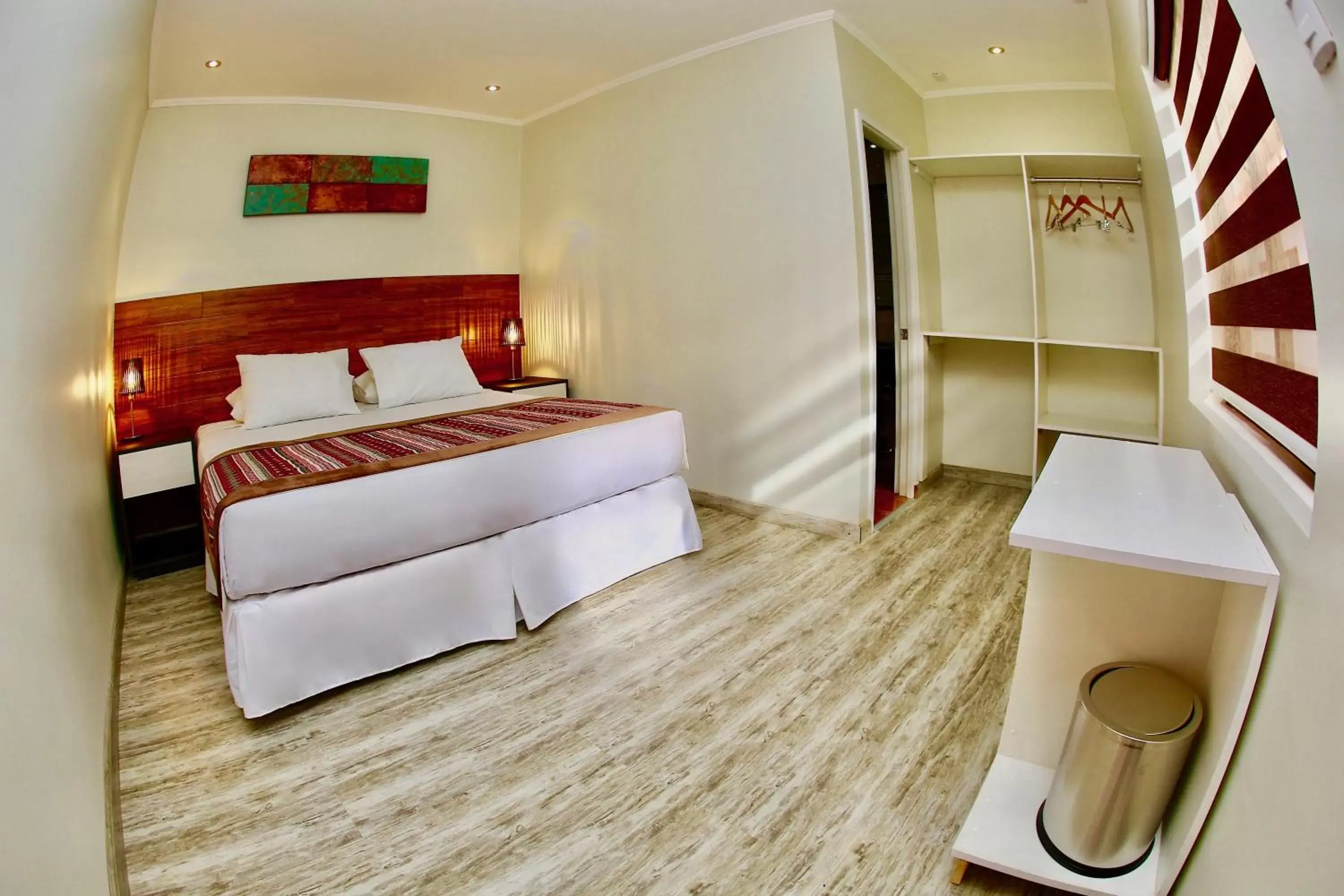 Superior Deluxe Double or Twin Room in Yakana Hotel Superior Deluxe Double or Twin Room in Yakana Hotel