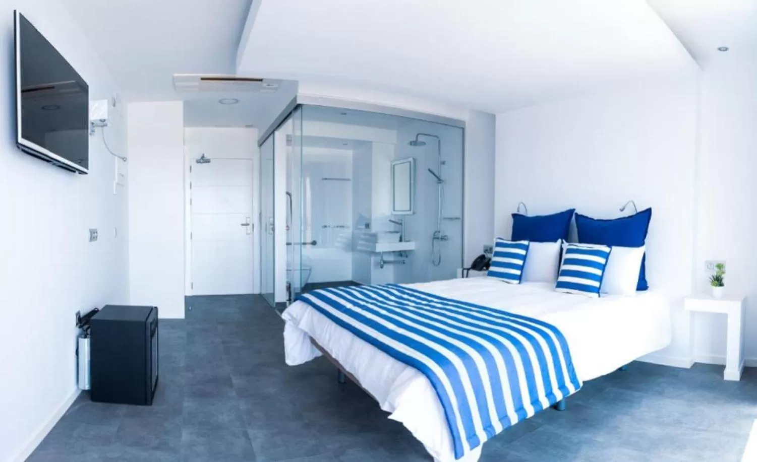 Double Room - Disability Access with Balcony and Sea View in Hotel Boutique La Marquesina - Adults Only