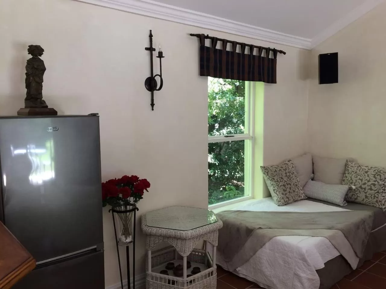 Dining Area in Camelot in Constantia