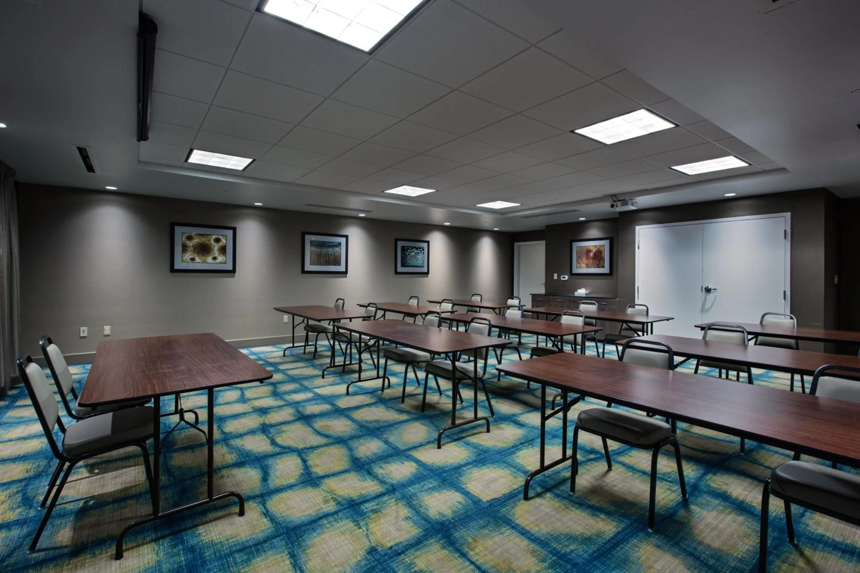 Meeting/conference room in Holiday Inn Express & Suites Carlisle - Harrisburg Area by IHG