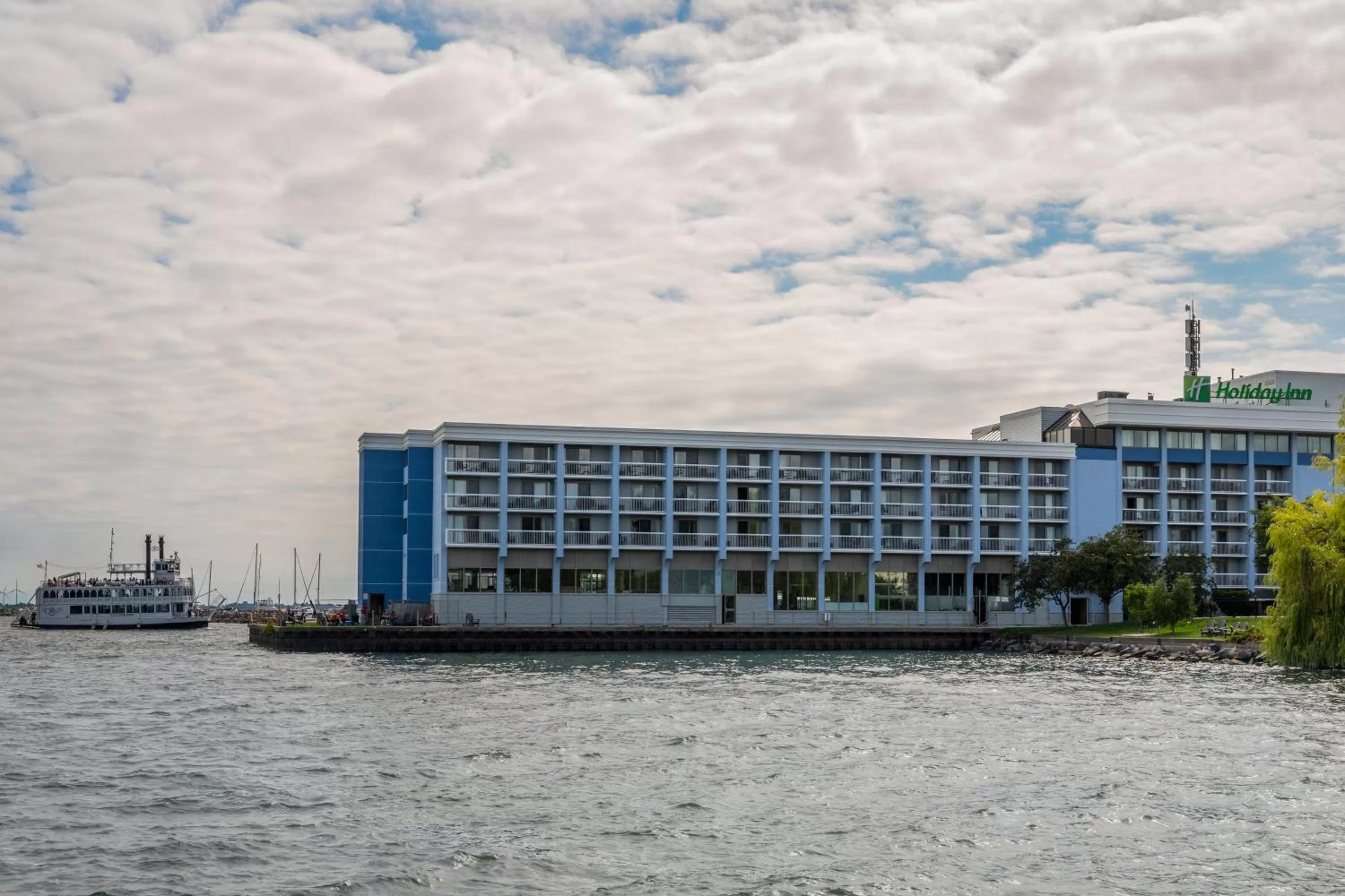 Property building in Holiday Inn Kingston - Waterfront by IHG