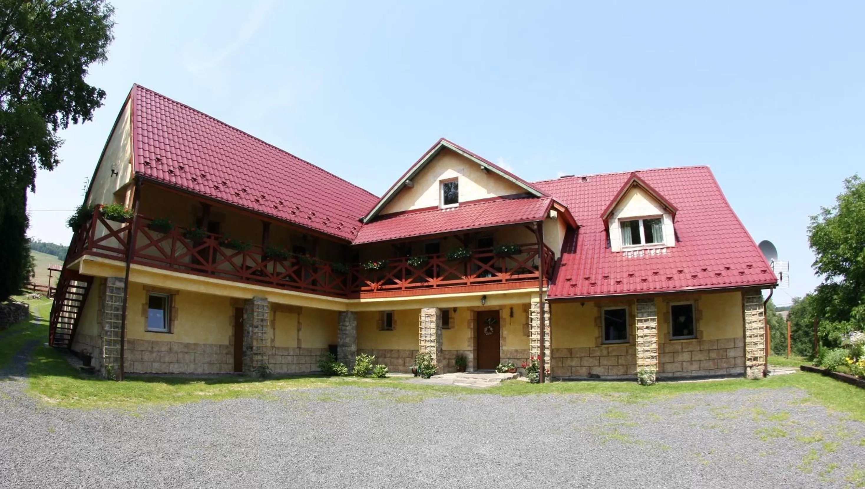 Facade/entrance, Property Building in Dom na Klonowym Wzgórzu