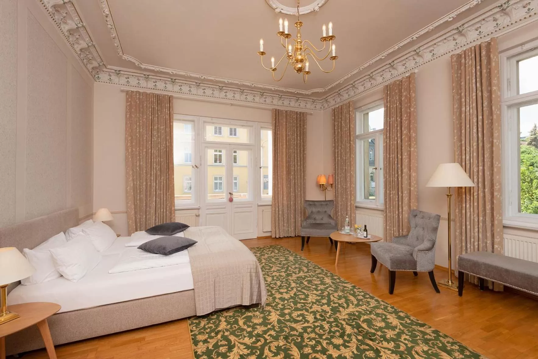 Seating area, Bed in Villa Antonia