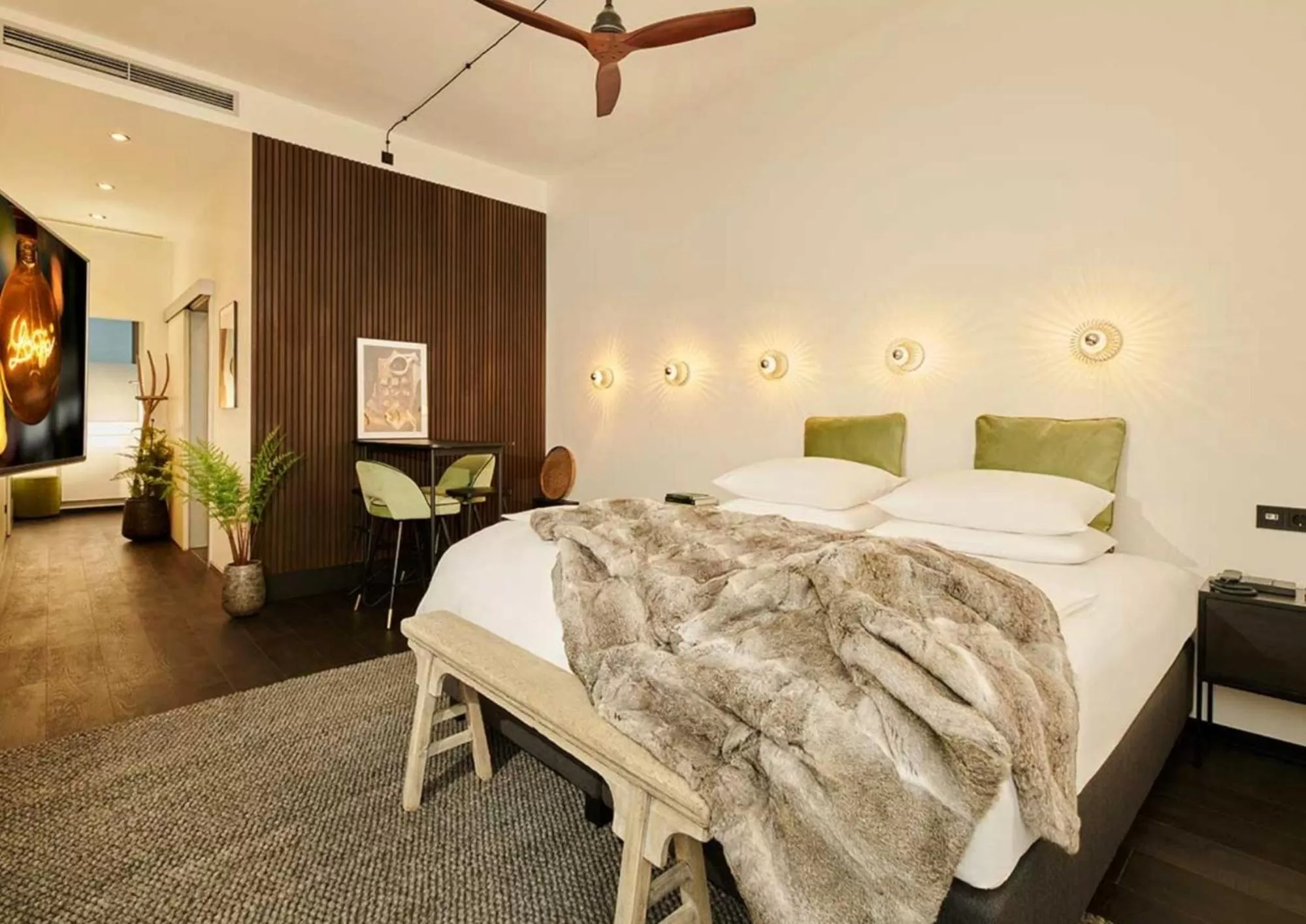 Suite with River View in Designhotel ÜberFluss