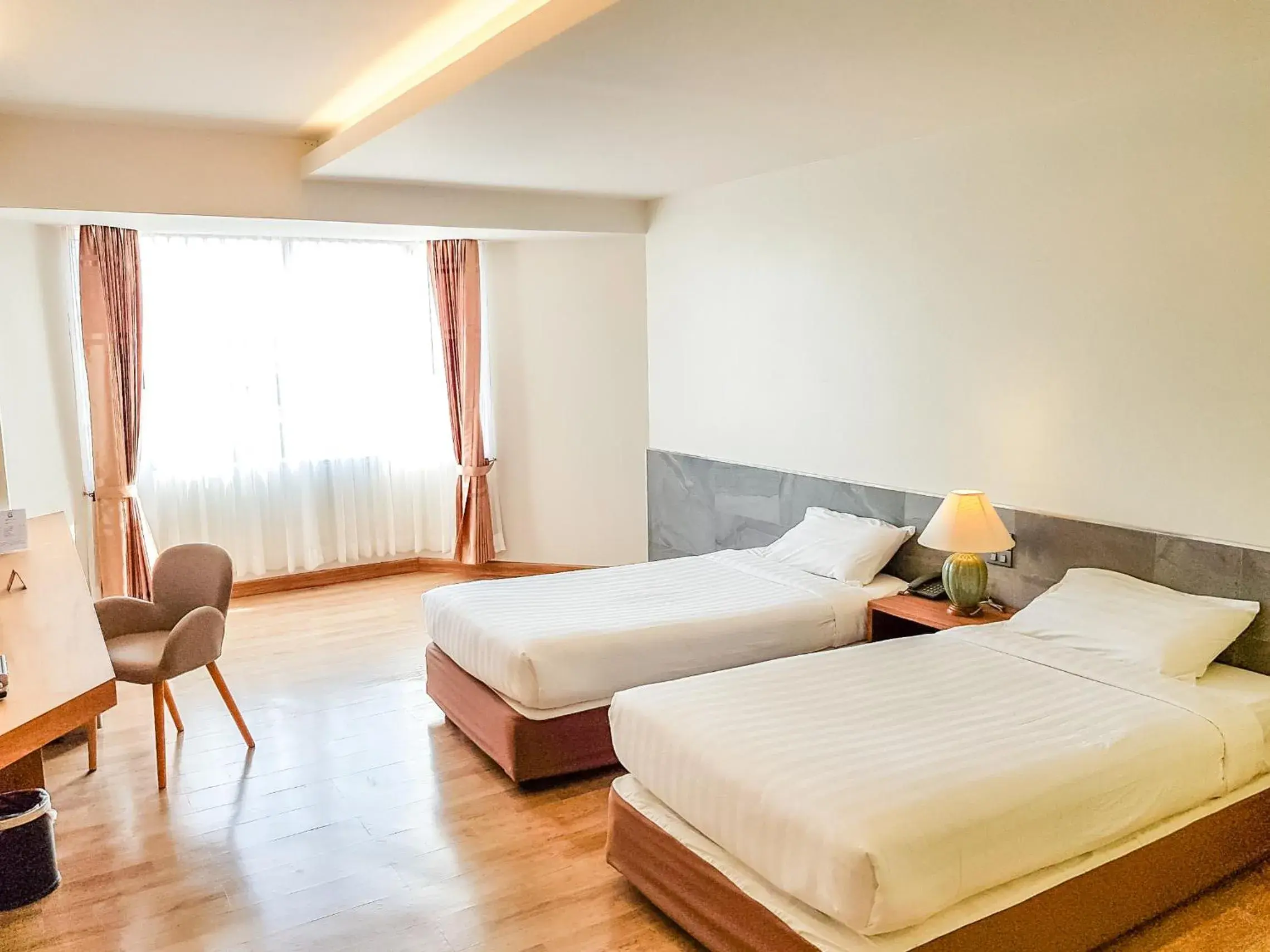Superior Deluxe Double or Twin Room in Phayao Gateway Hotel Superior Deluxe Double or Twin Room in Phayao Gateway Hotel