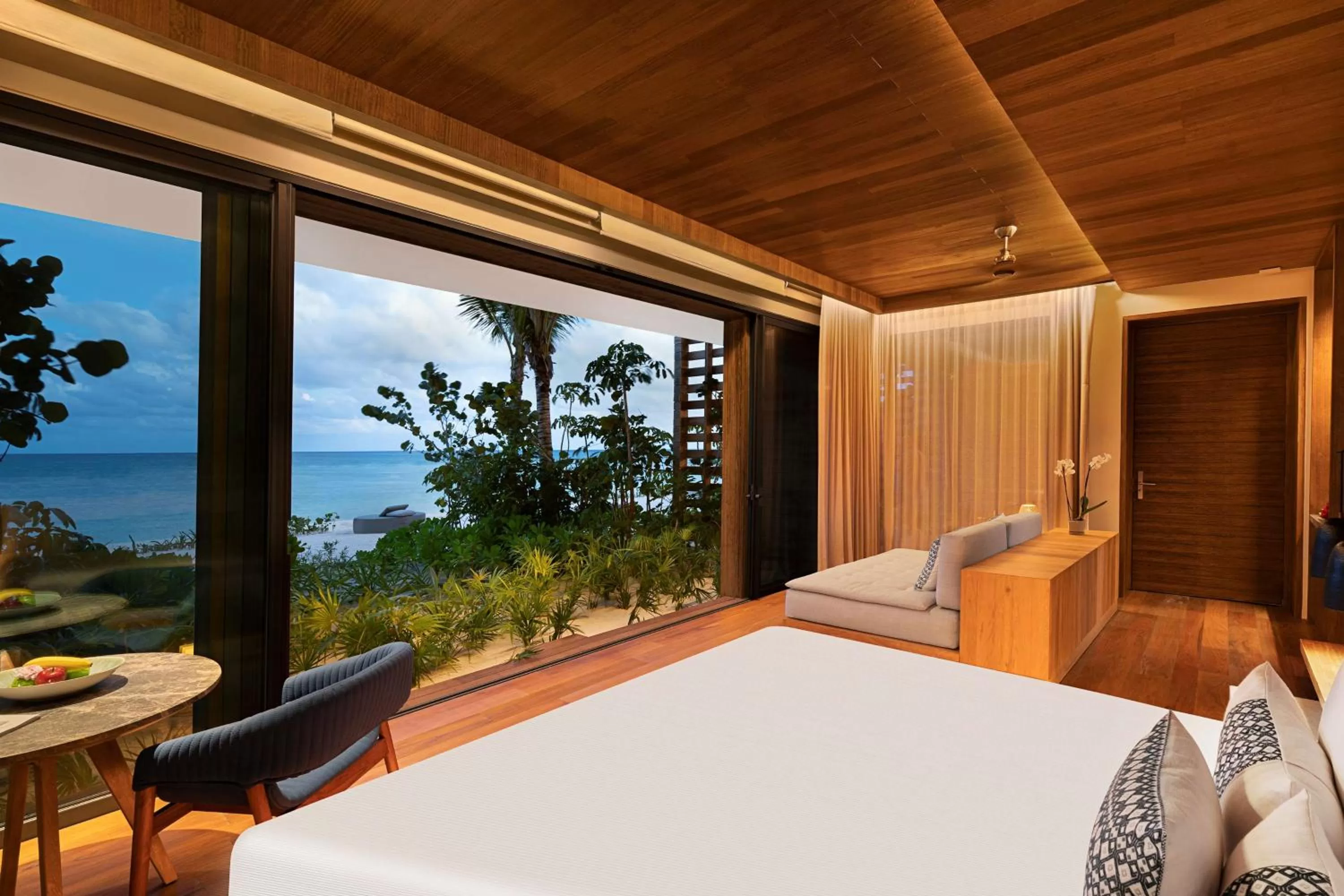 Photo of the whole room, Bed in Banyan Tree Mayakoba