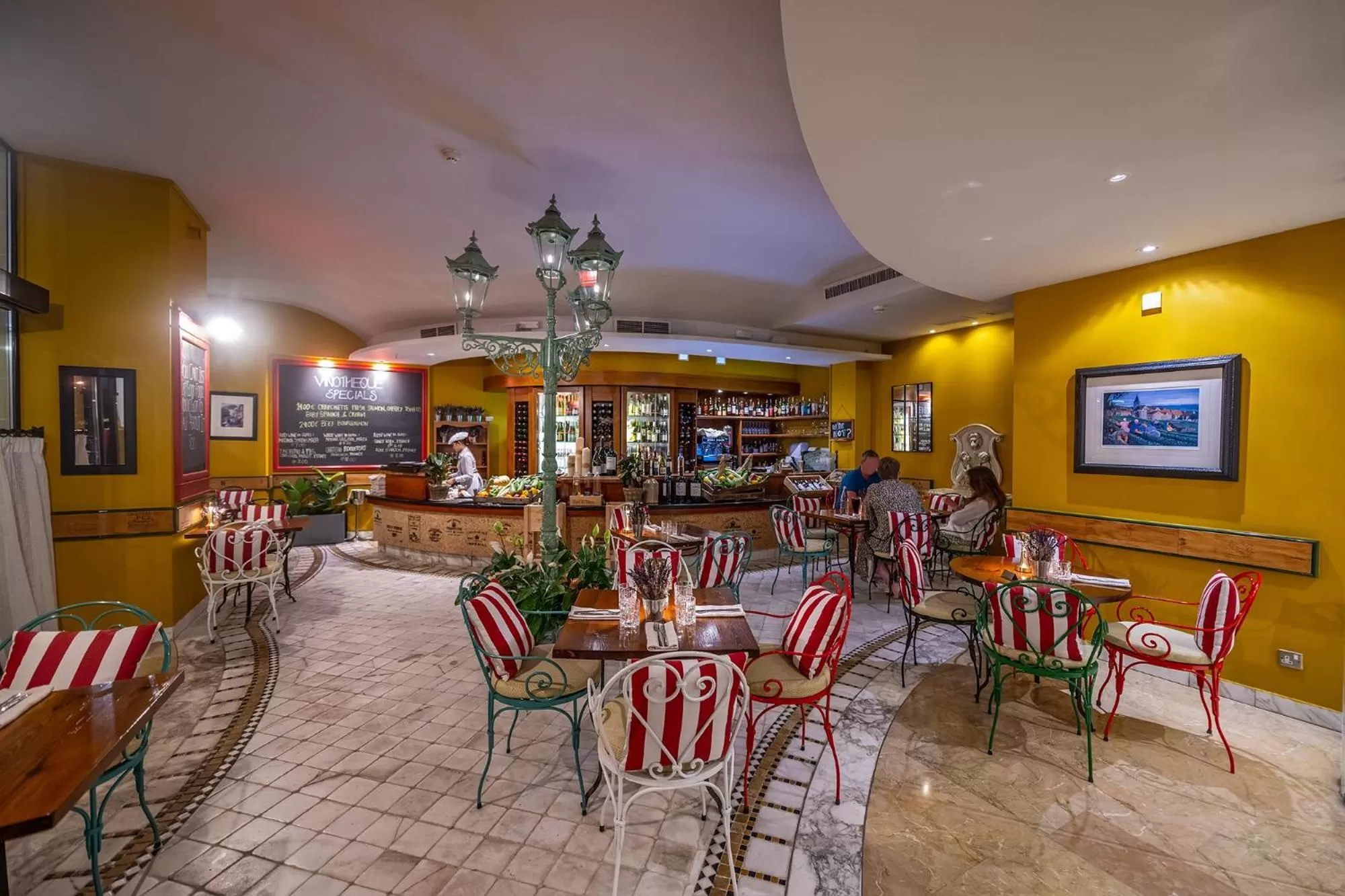 Restaurant/places to eat in Marina Hotel Corinthia Beach Resort Malta