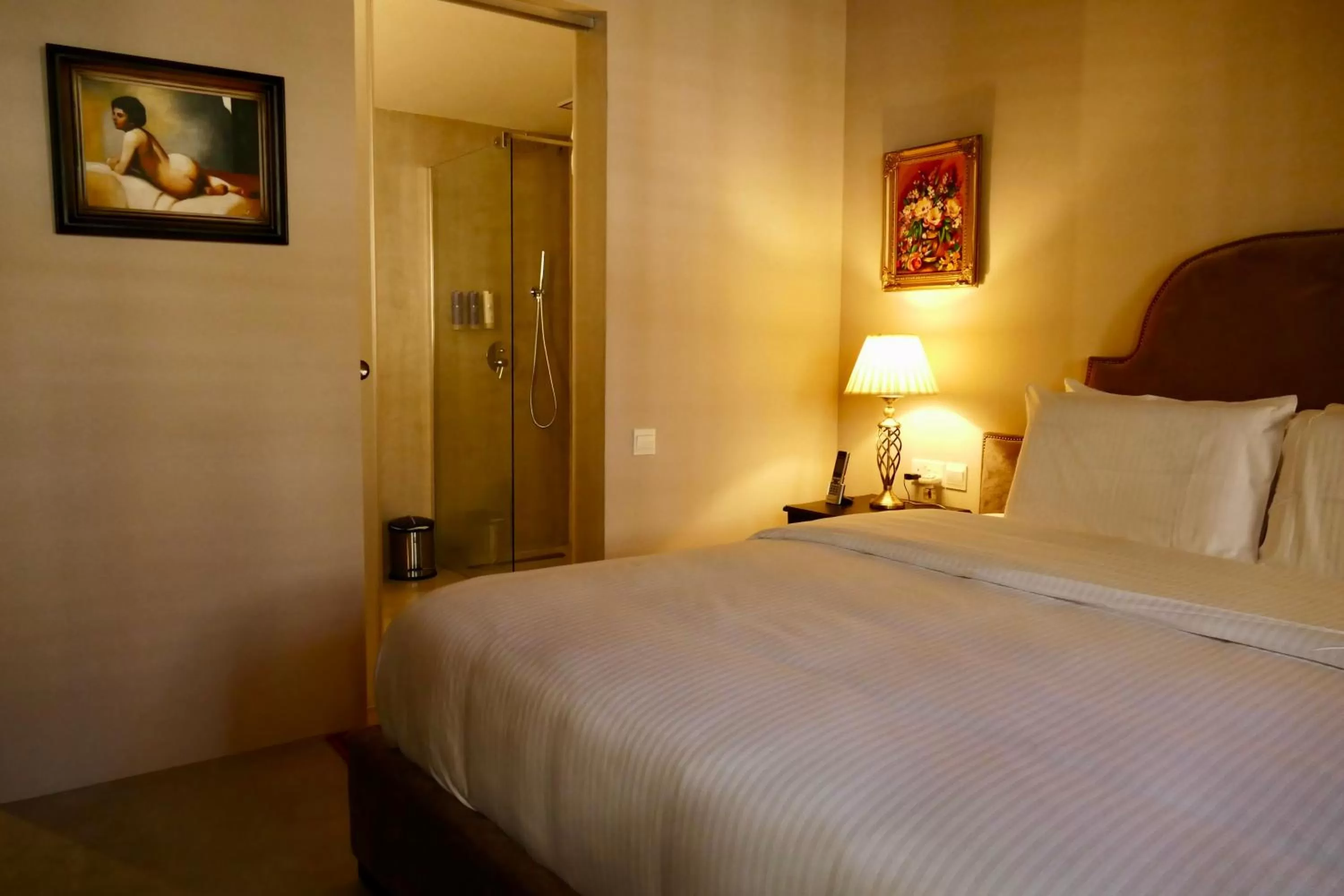 Bedroom, Bed in Madama Residence