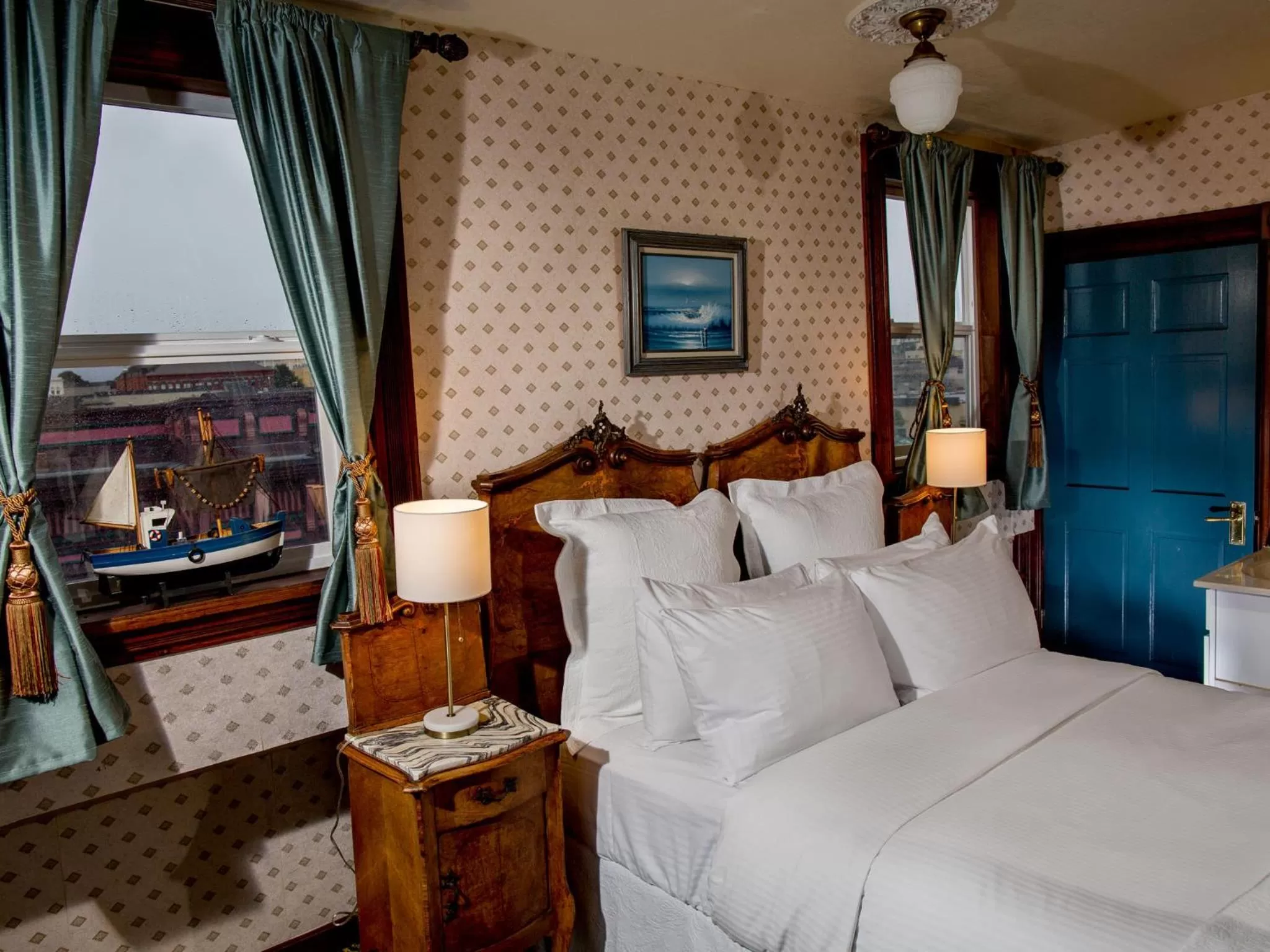 Bed in The Inn at 2nd & C