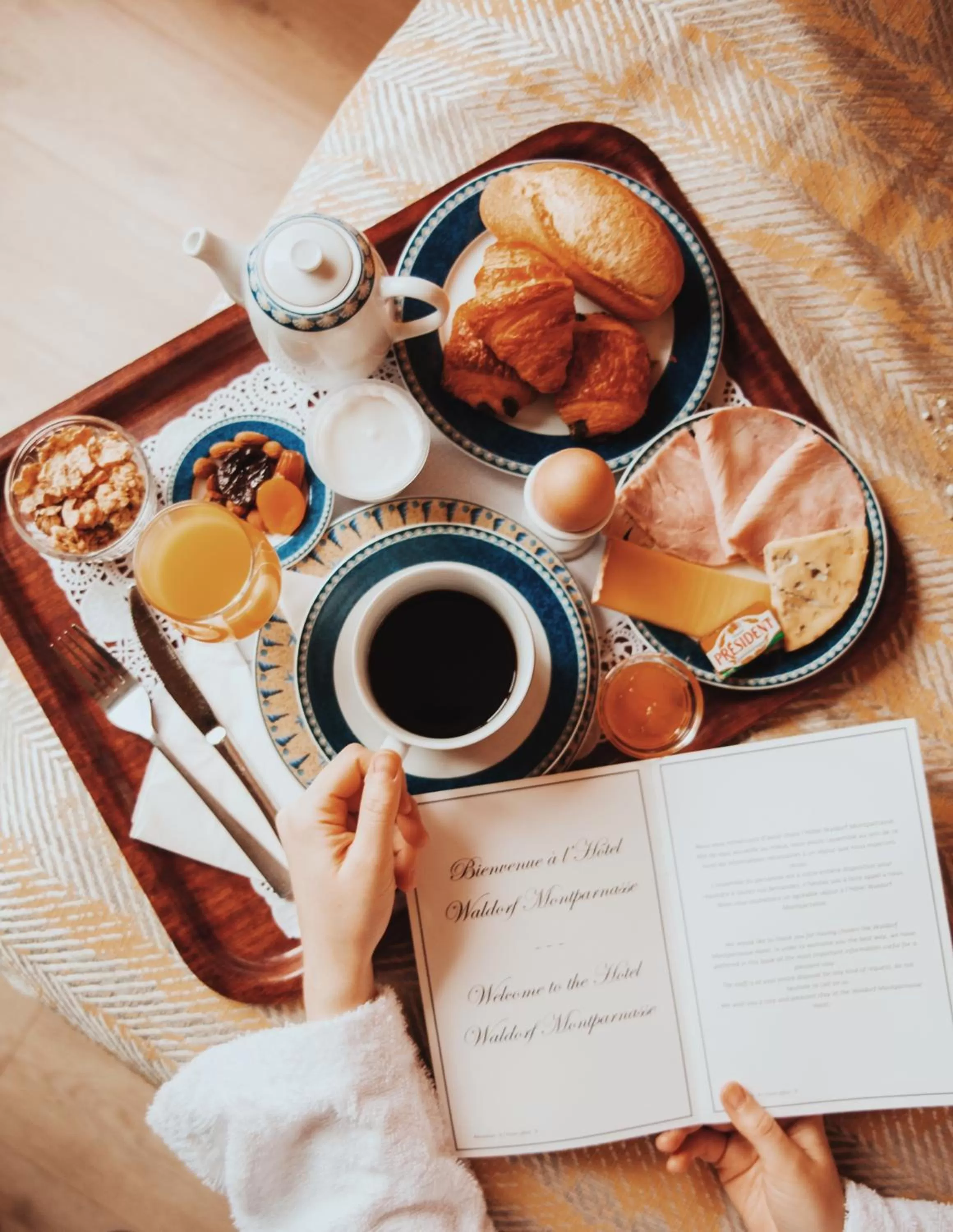 Decorative detail in Waldorf Montparnasse