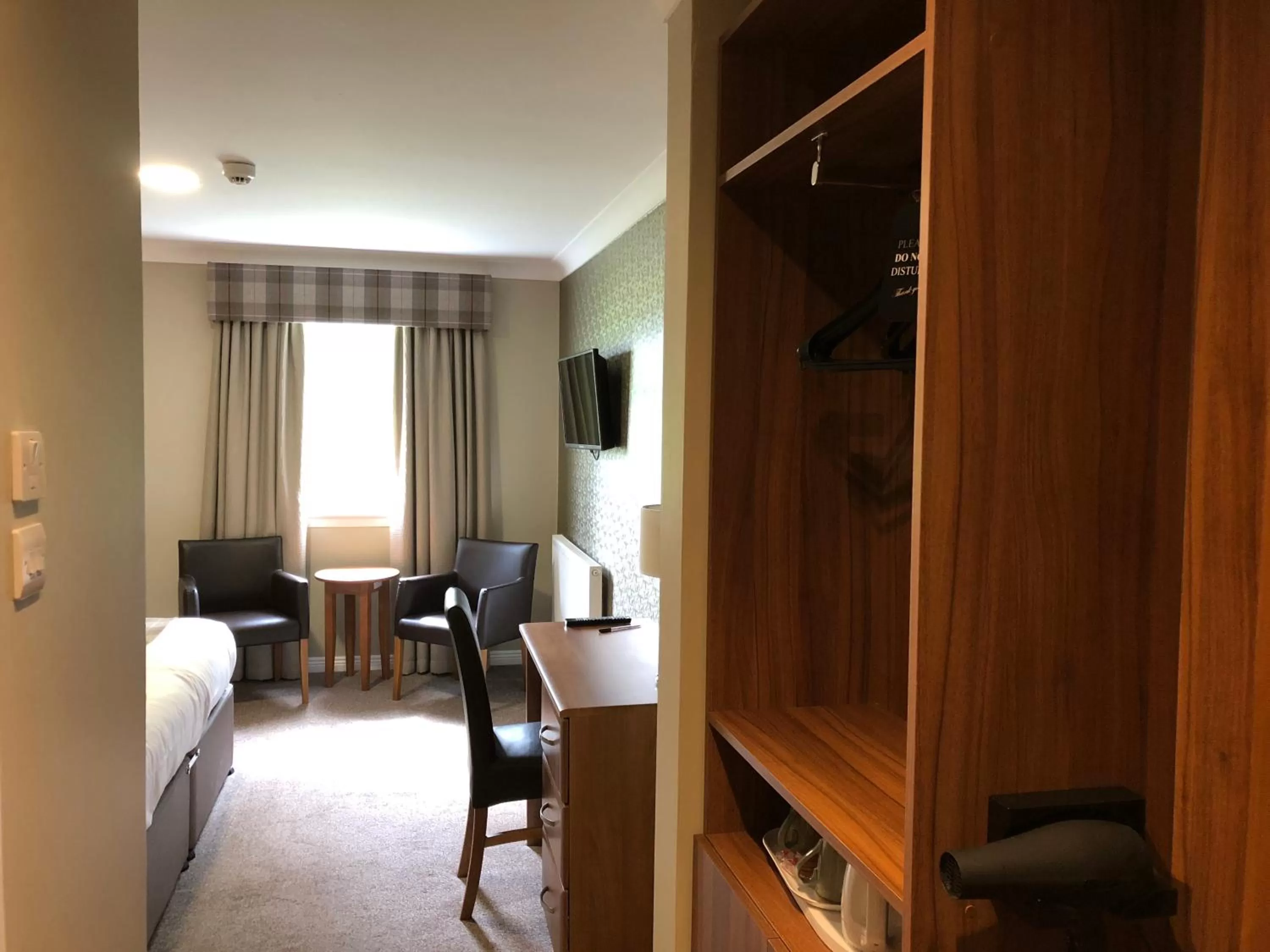 Bed in King Robert Hotel