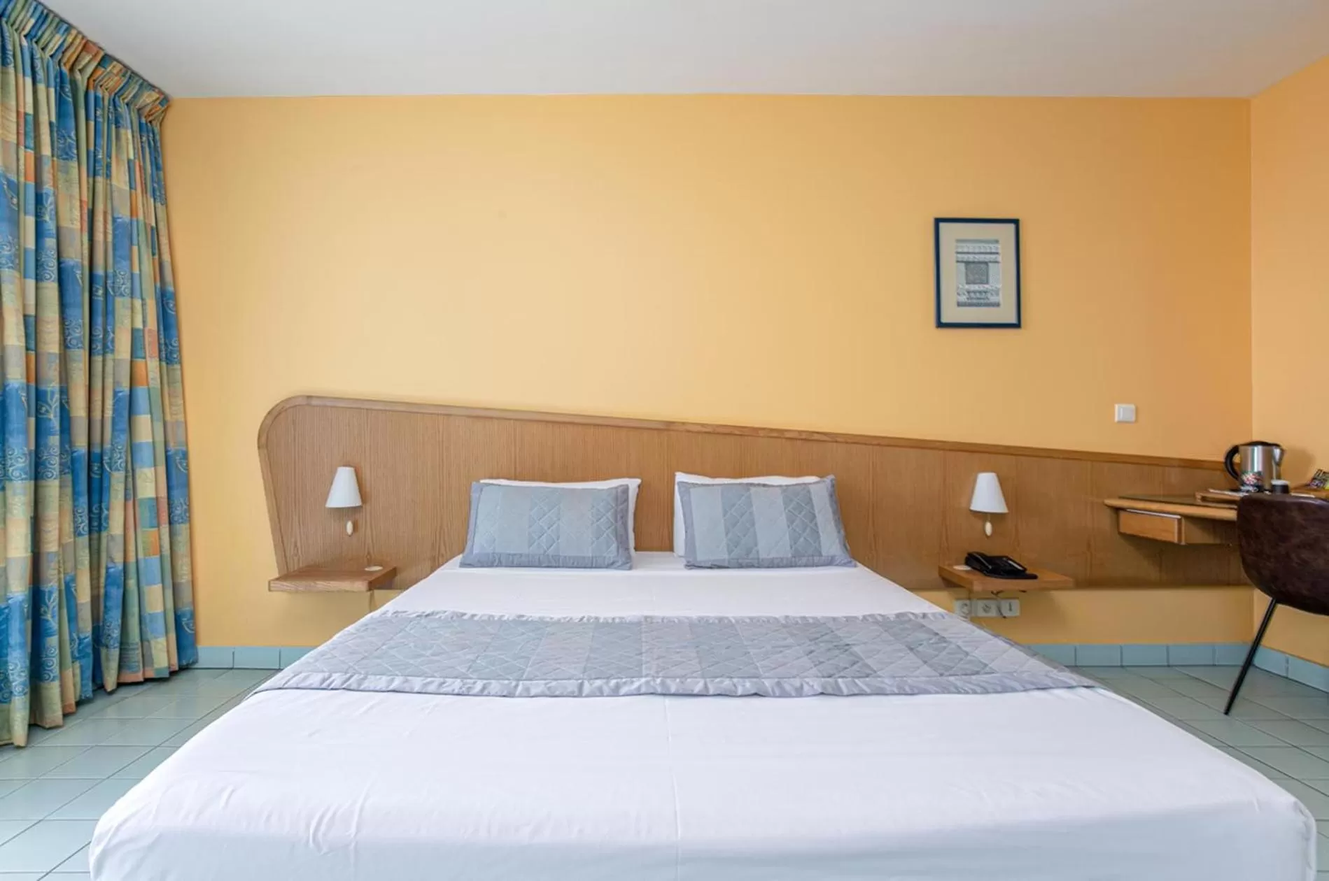 Photo of the whole room, Bed in Zenitude Hôtel Résidences Le Salako