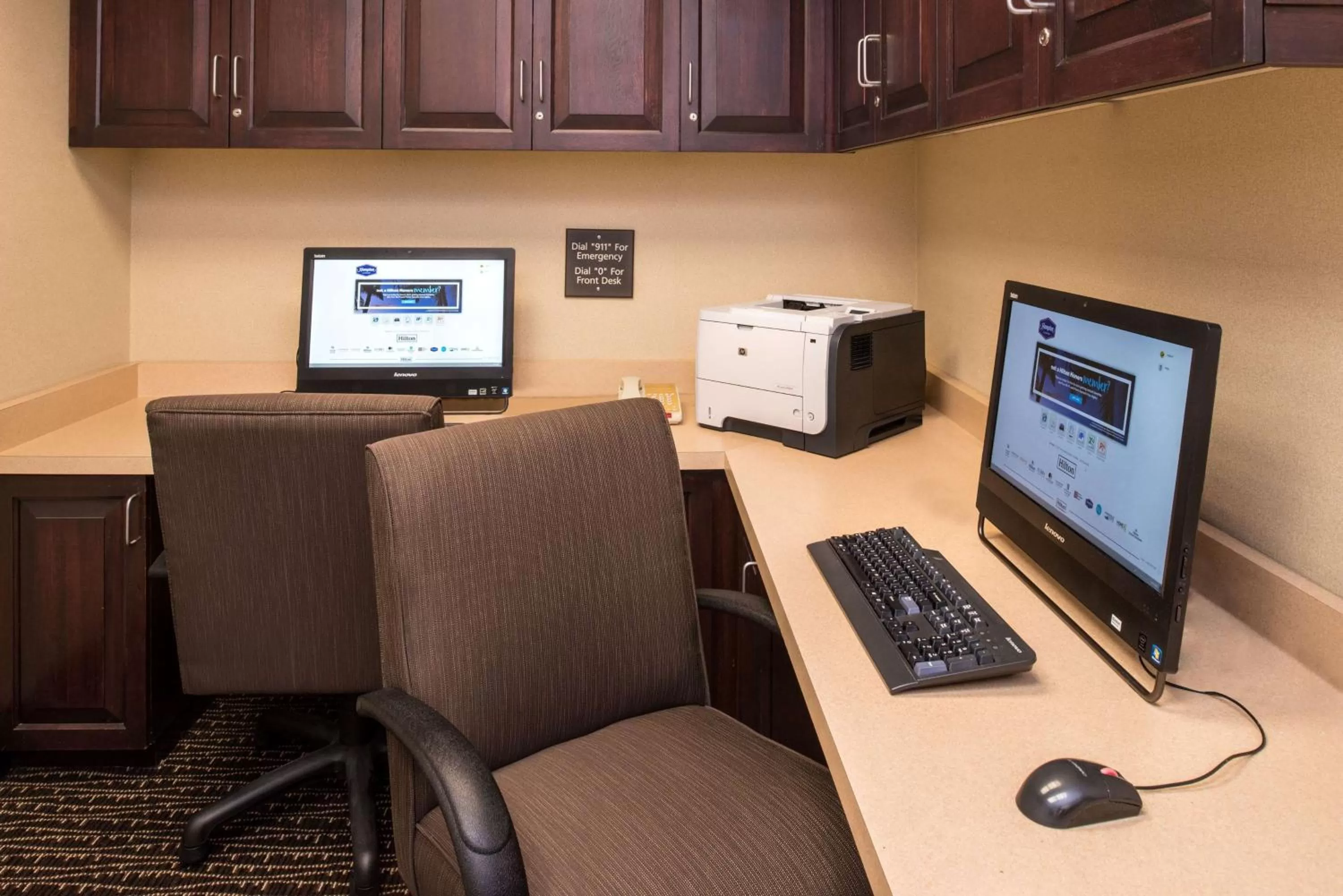 Business facilities in Hampton Inn and Suites Schertz