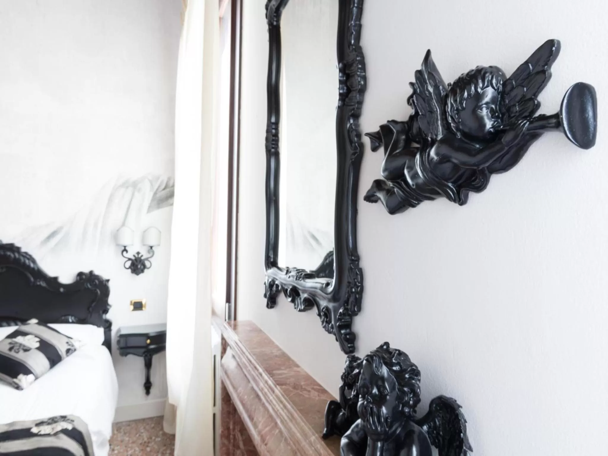 Decorative detail in Villa Gasparini