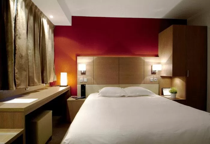 Confort Twin Room in The Originals Boutique, Hôtel Marytel, Montbrison (Inter-Hotel)