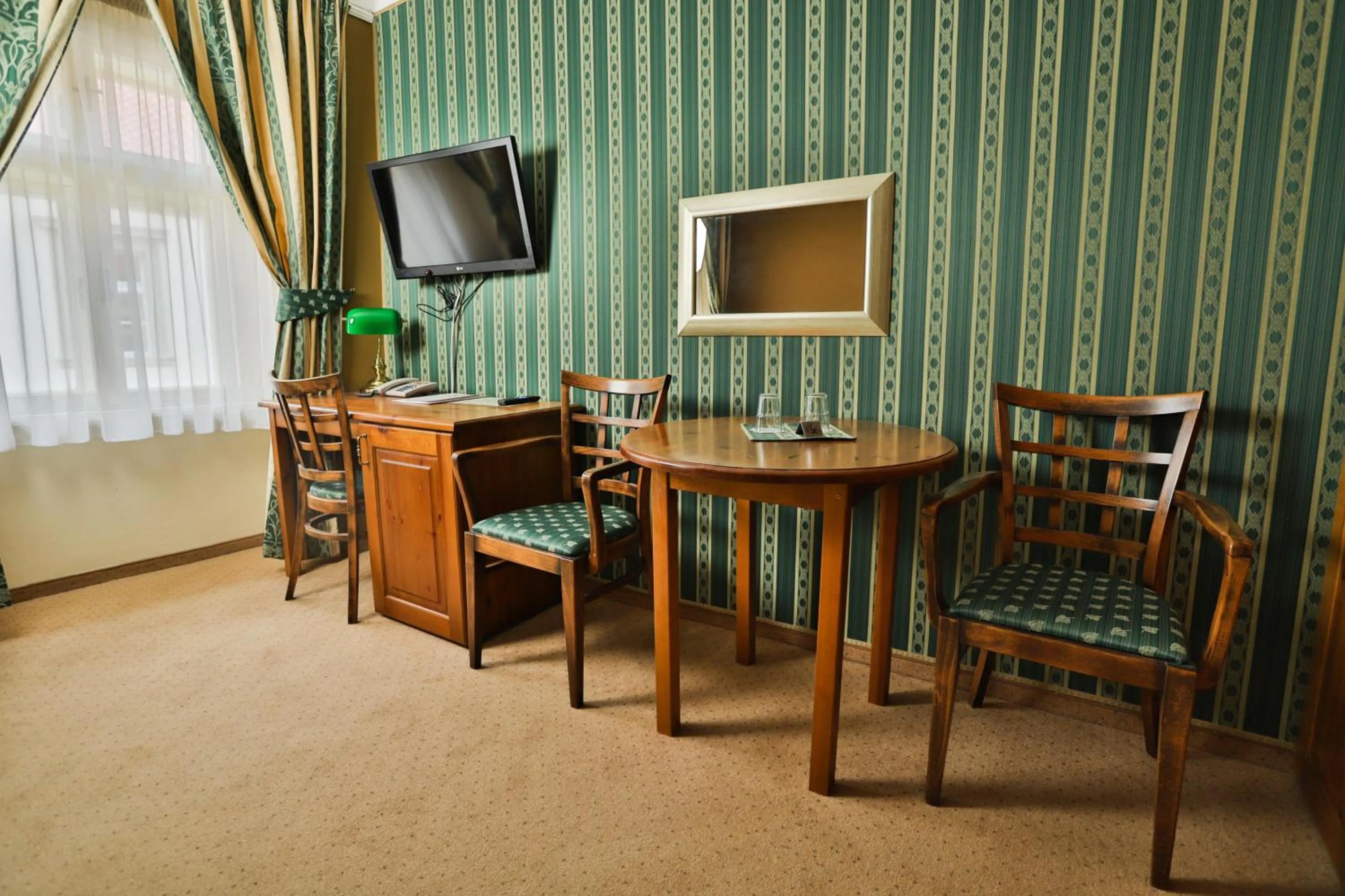 TV and multimedia in U Schnellu