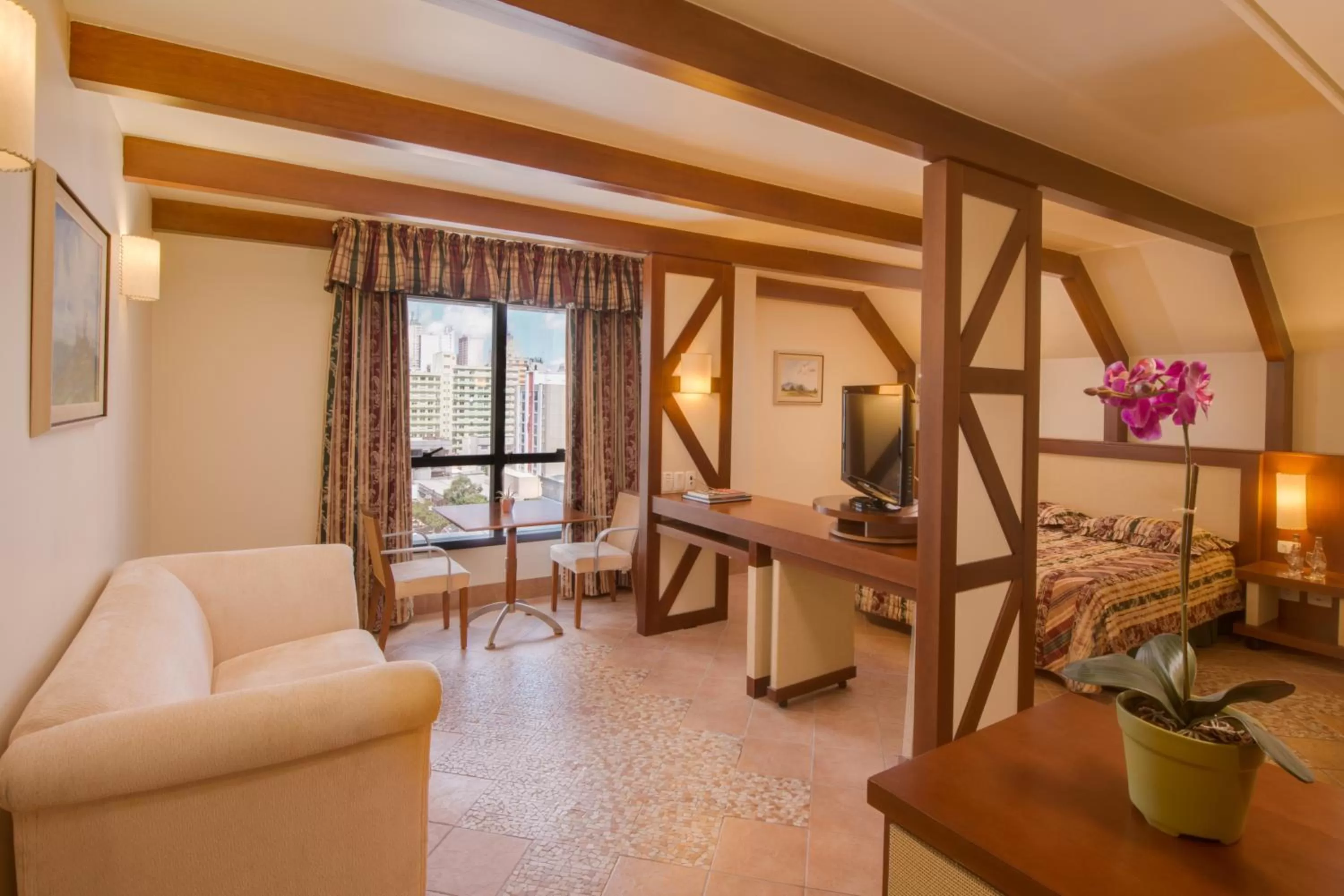 Photo of the whole room in Blue Tree Towers Caxias do Sul