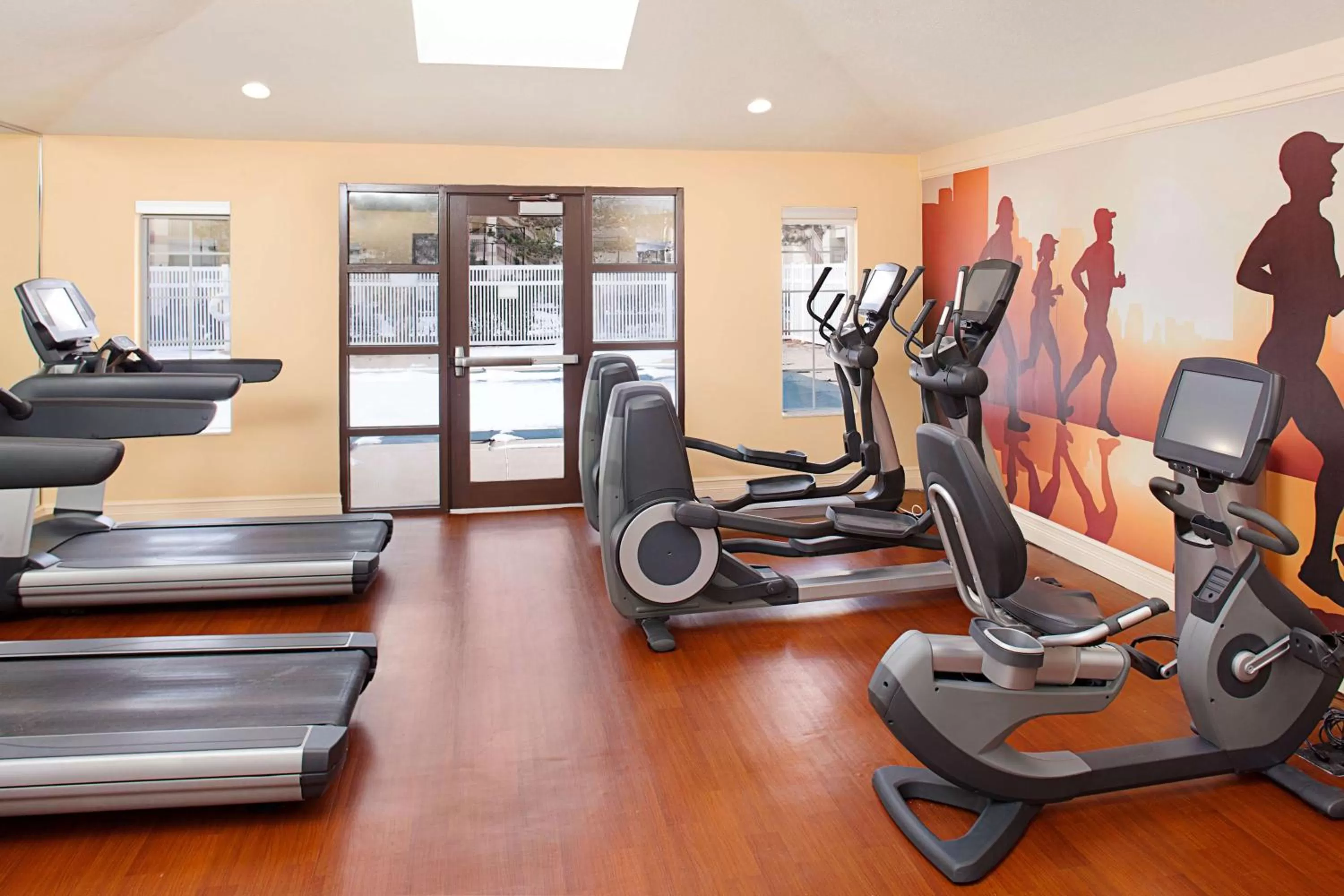 Fitness centre/facilities in Hyatt House Mount Laurel