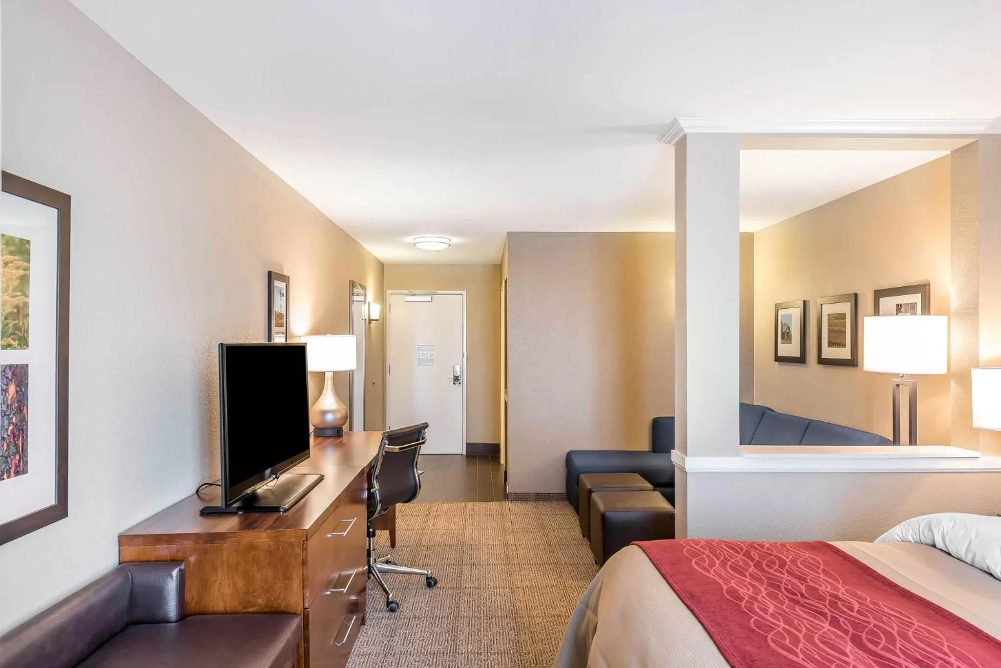 Property building, Bed in Comfort Inn & Suites Sidney I-80