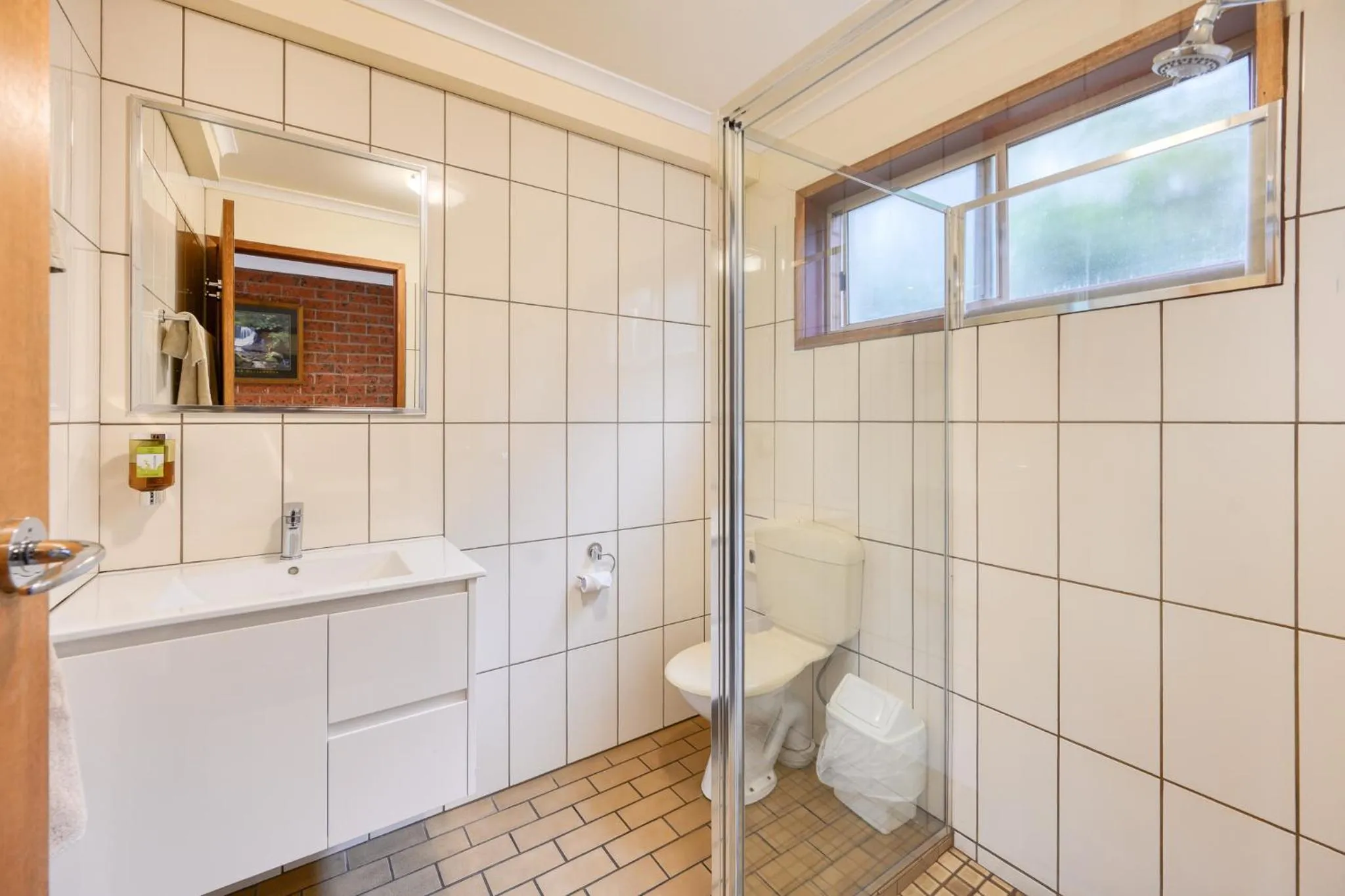 Bathroom in AAt 28 Goldsmith Motel