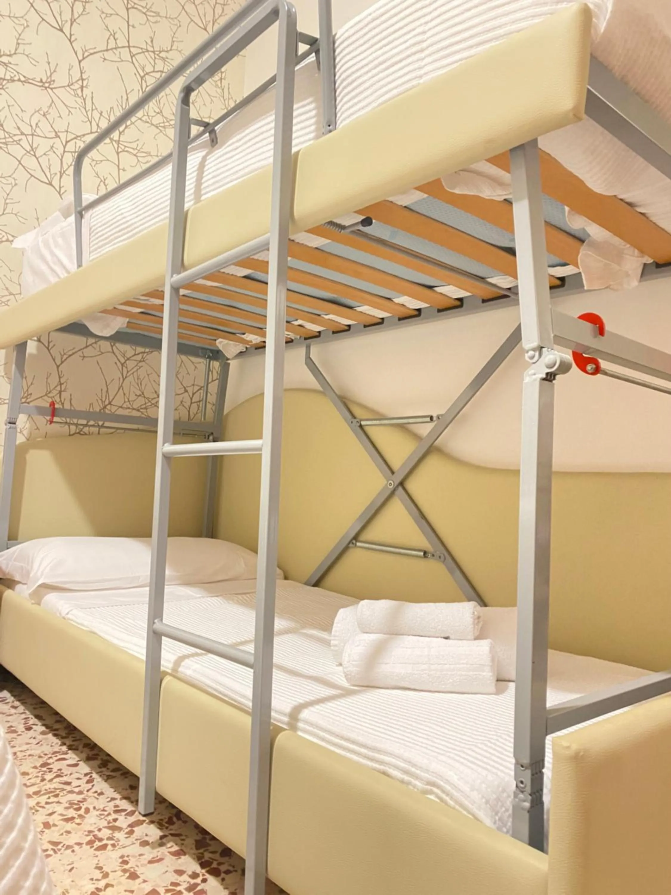 Bedroom, Bunk Bed in Hotel Ravello