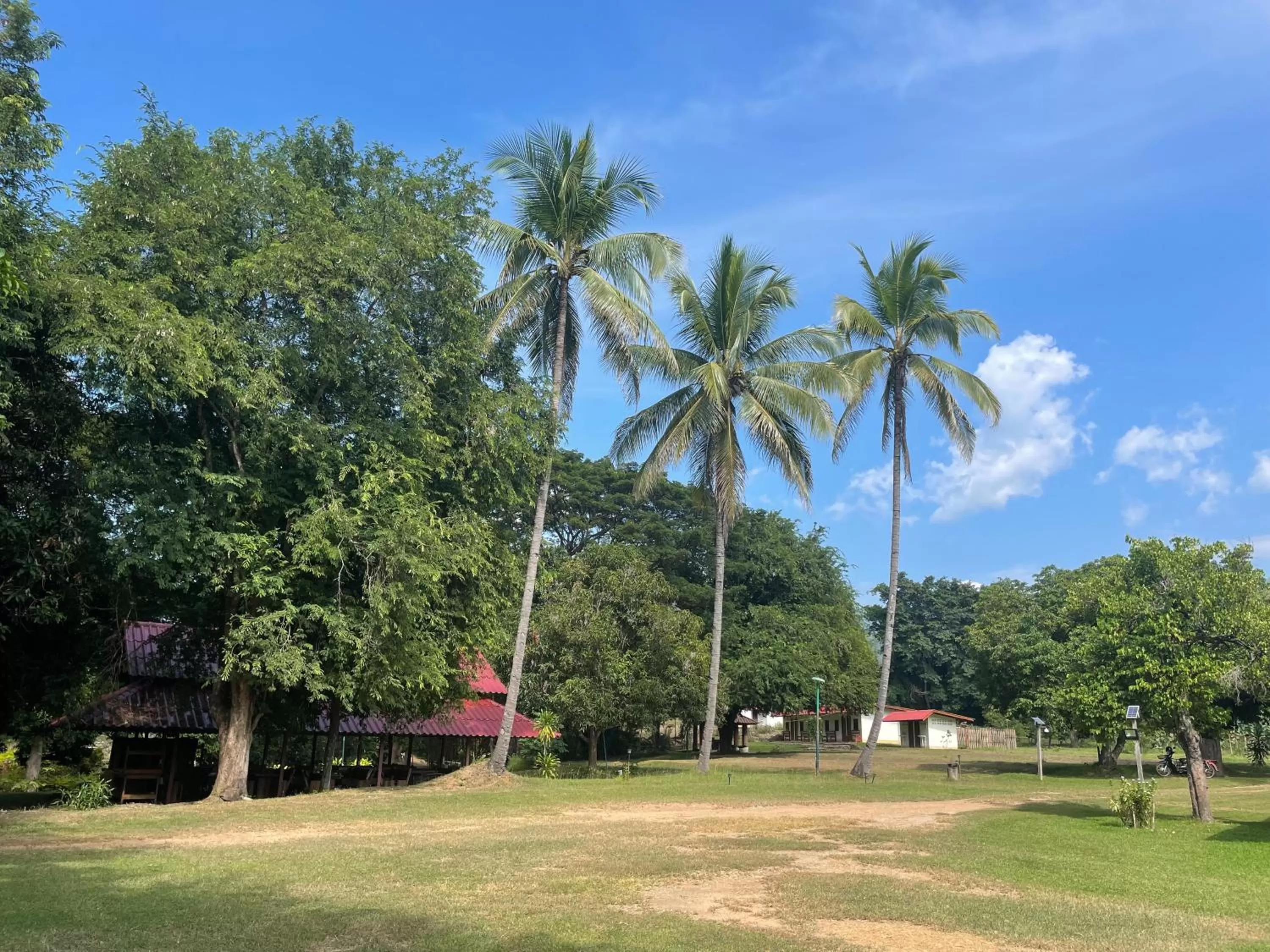 ห้วยน้ำรินรีสอร์ท The Creek Garden Resort