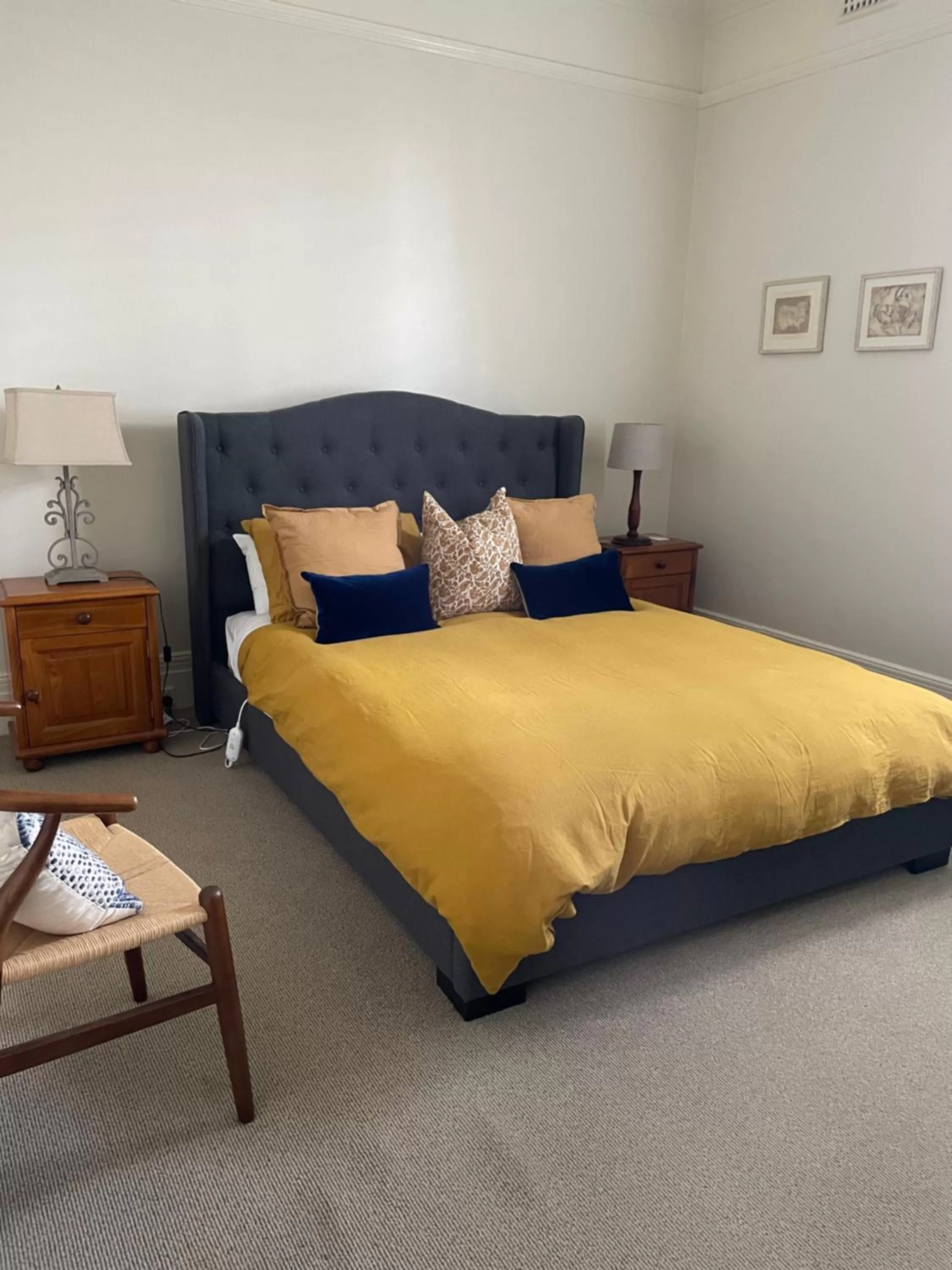 Bed in The Westbury Dubbo