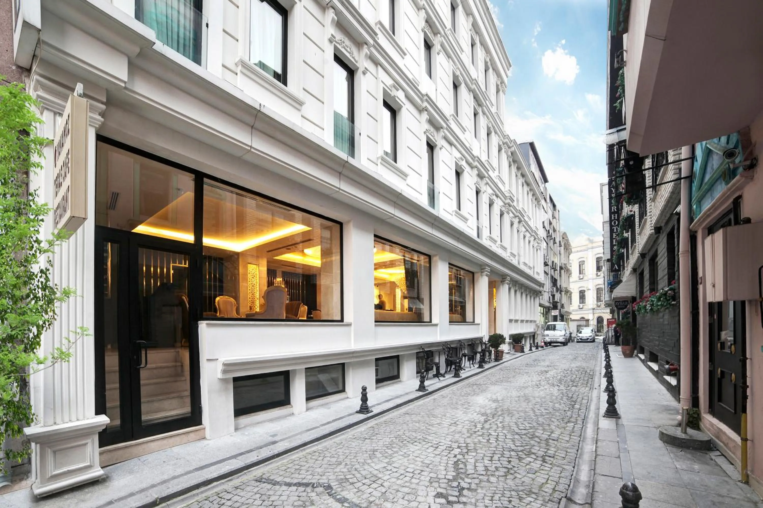 Facade/entrance in Great Fortune Hotel & Spa